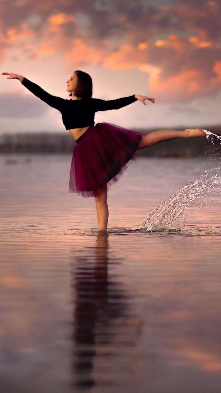 Download mobile wallpaper Water, Mood, Brunette, Model, Skirt, Women, Depth Of Field for free.