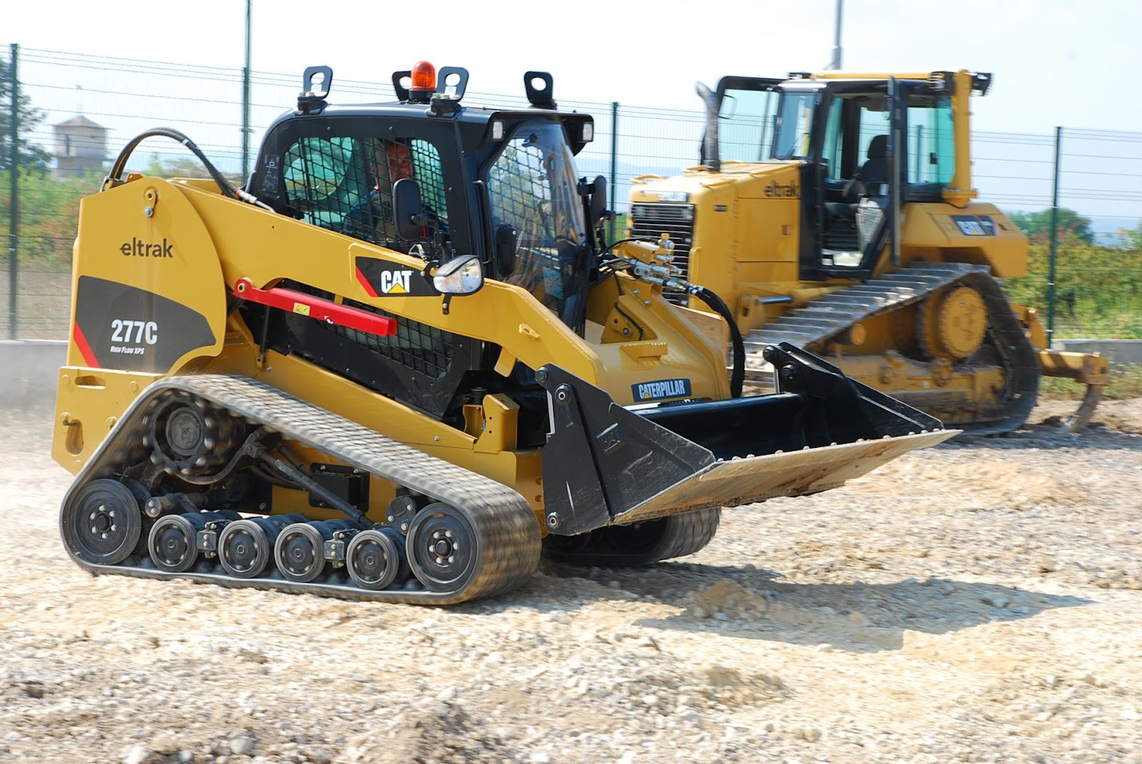 596138 Hintergrundbild herunterladen fahrzeuge, raupe 277c, caterpillar inc, bagger - Bildschirmschoner und Bilder kostenlos