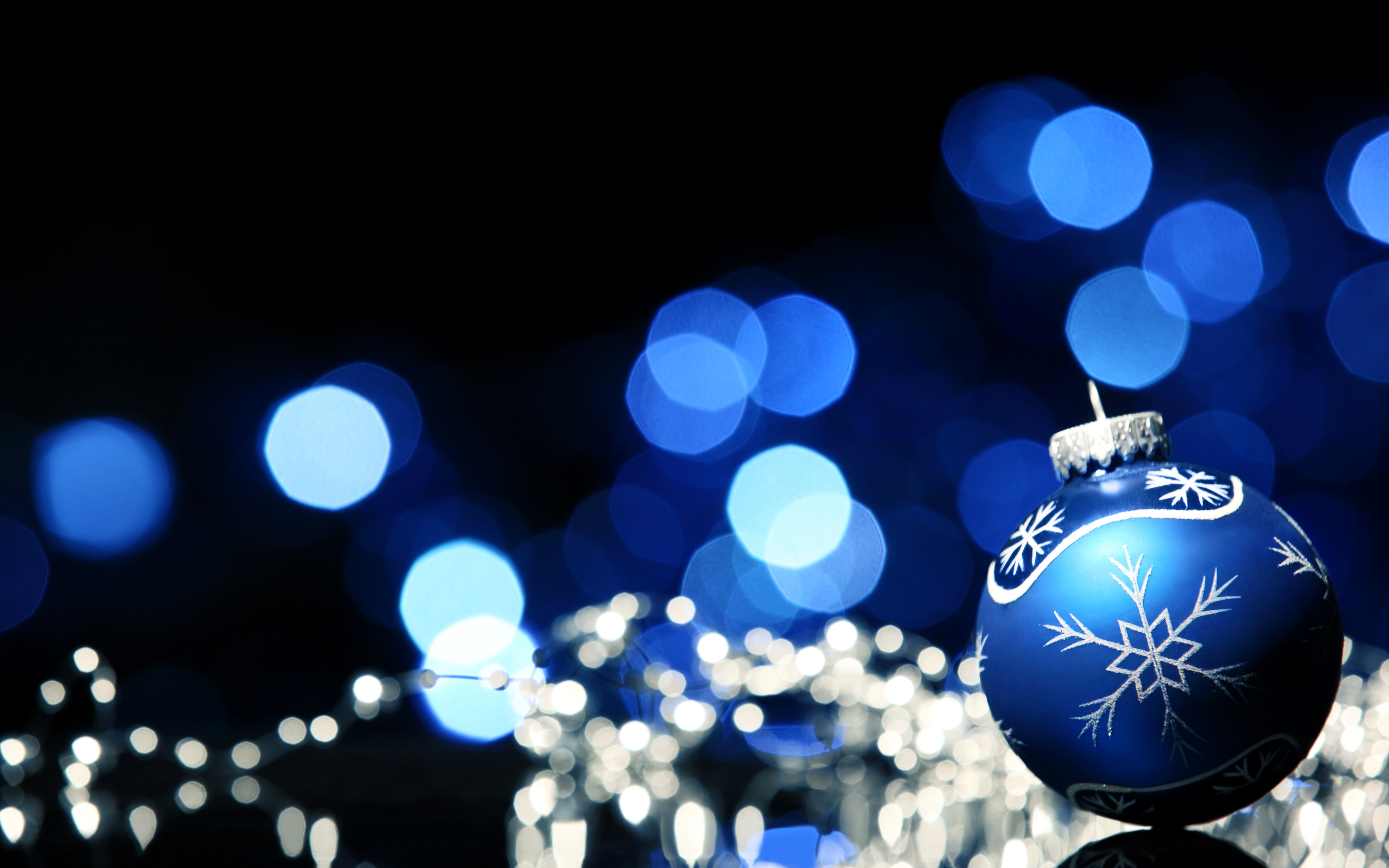Скачать обои бесплатно Рождество, Синий, Боке, Рождественские Украшения, Праздничные картинка на рабочий стол ПК