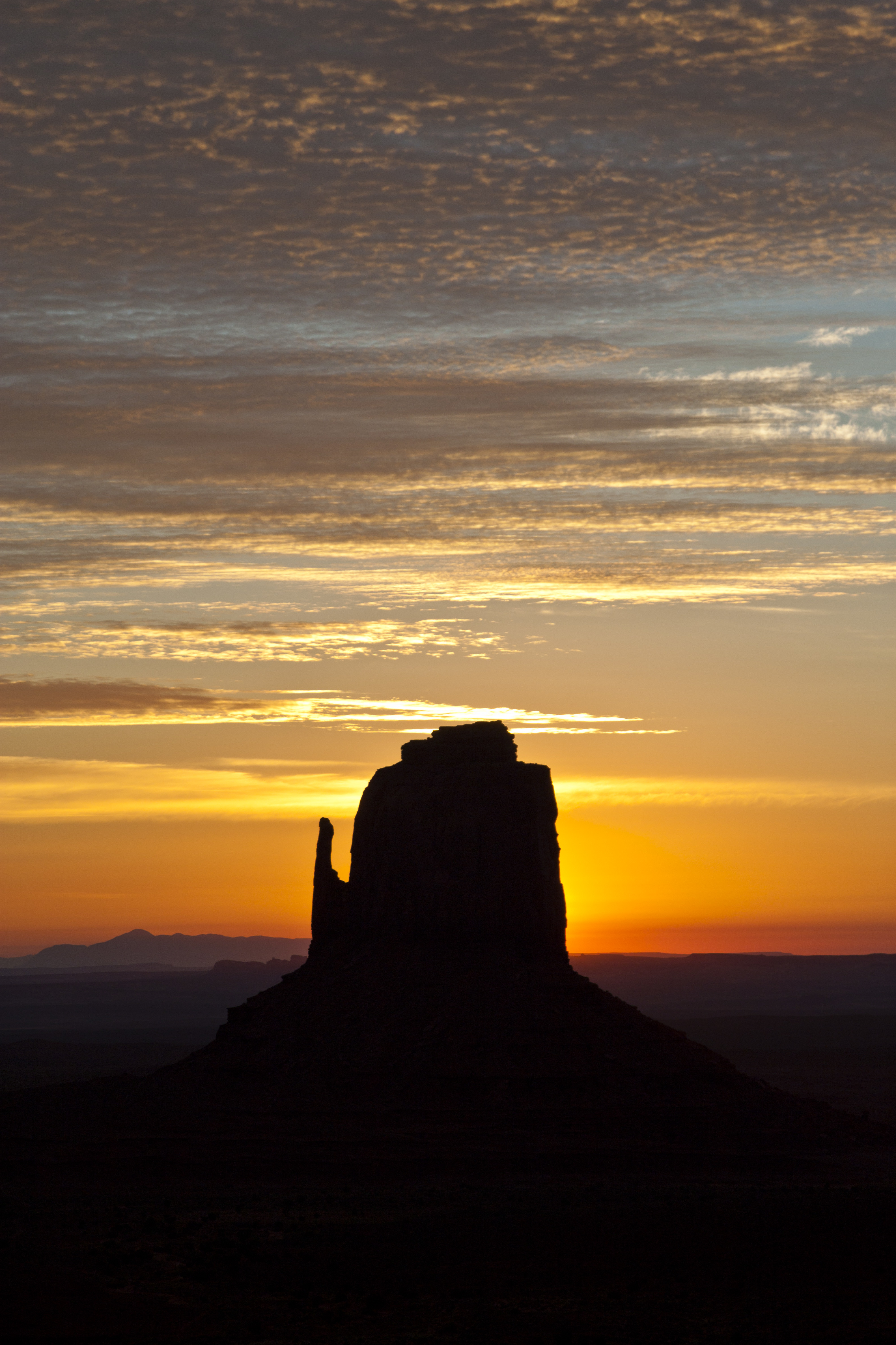 Laden Sie das Sunset, Felsen, Rock, Berg, Silhouette, Dunkel-Bild kostenlos auf Ihren PC-Desktop herunter