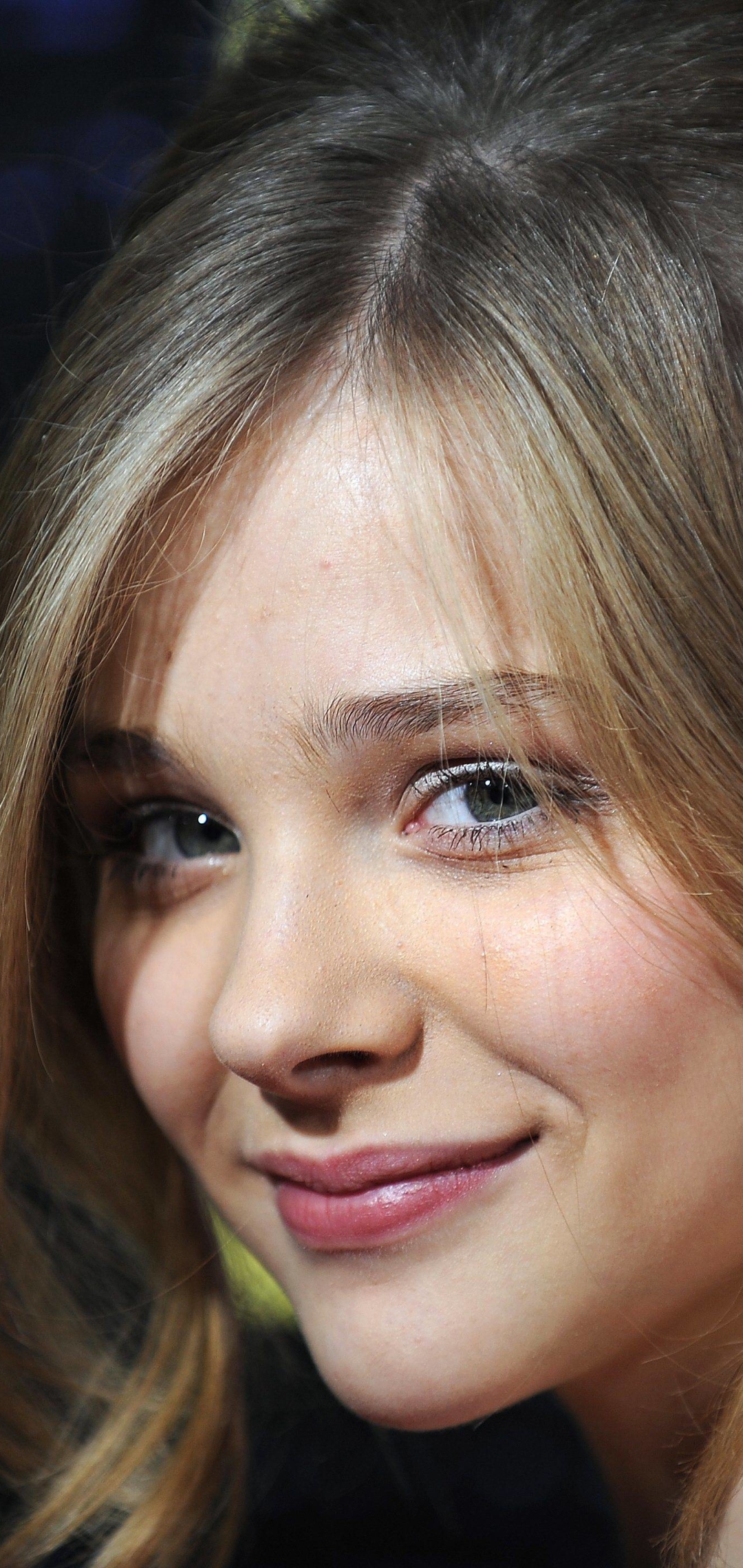 Download mobile wallpaper Celebrity, Chloë Grace Moretz for free.