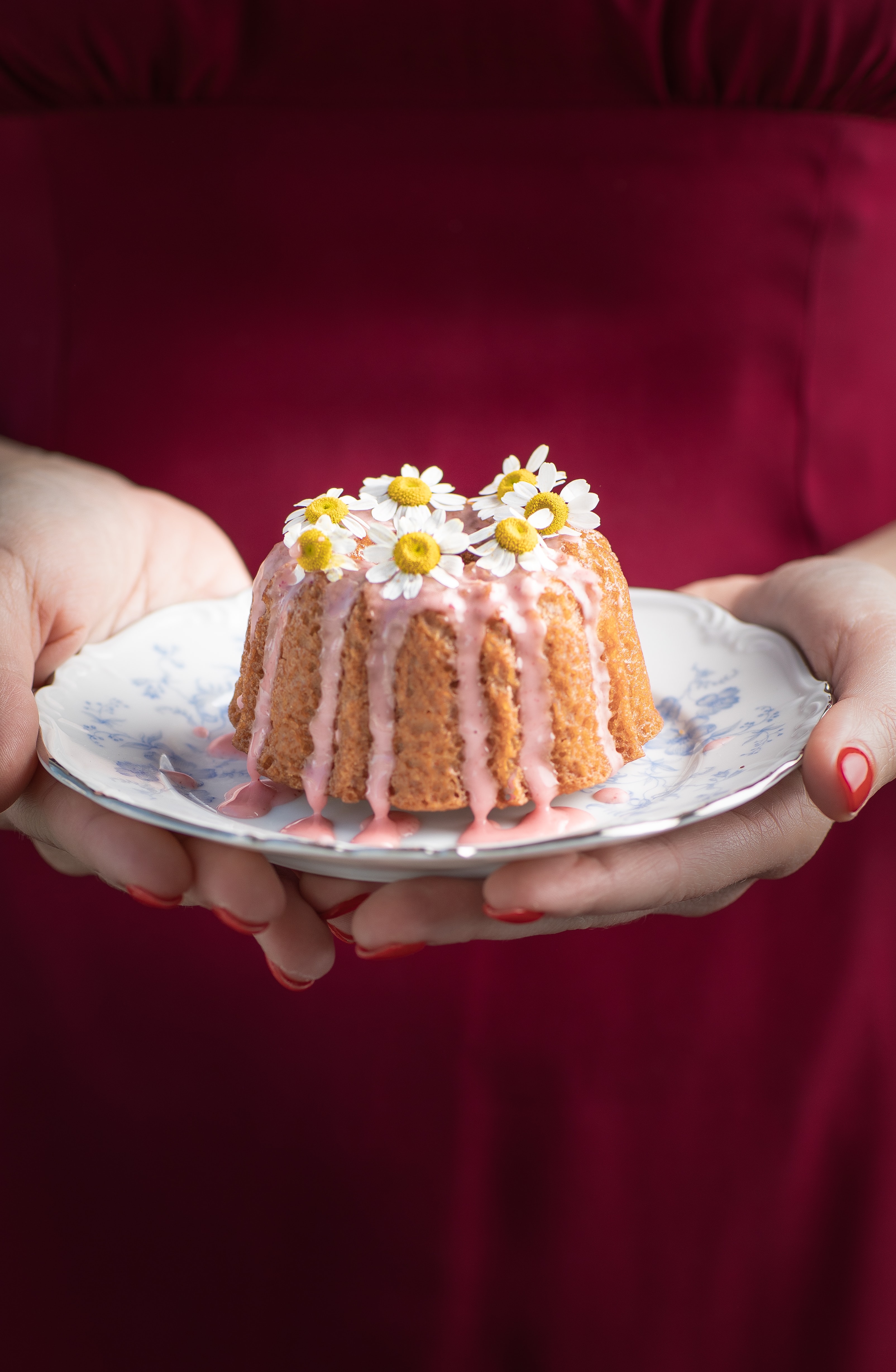 Cool Wallpapers cake, flowers, food, camomile, desert