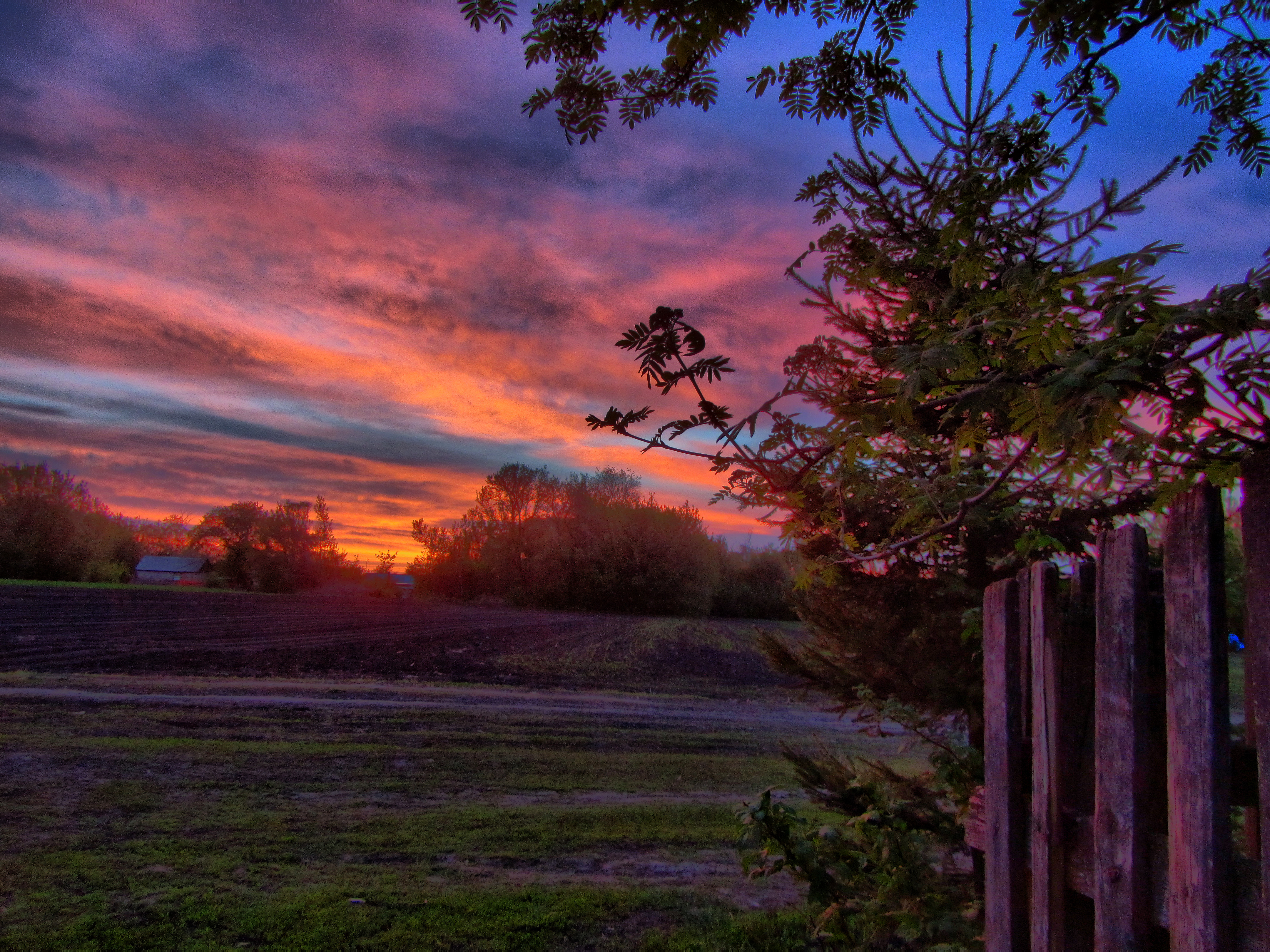 Handy-Wallpaper Landschaft, Erde/natur kostenlos herunterladen.