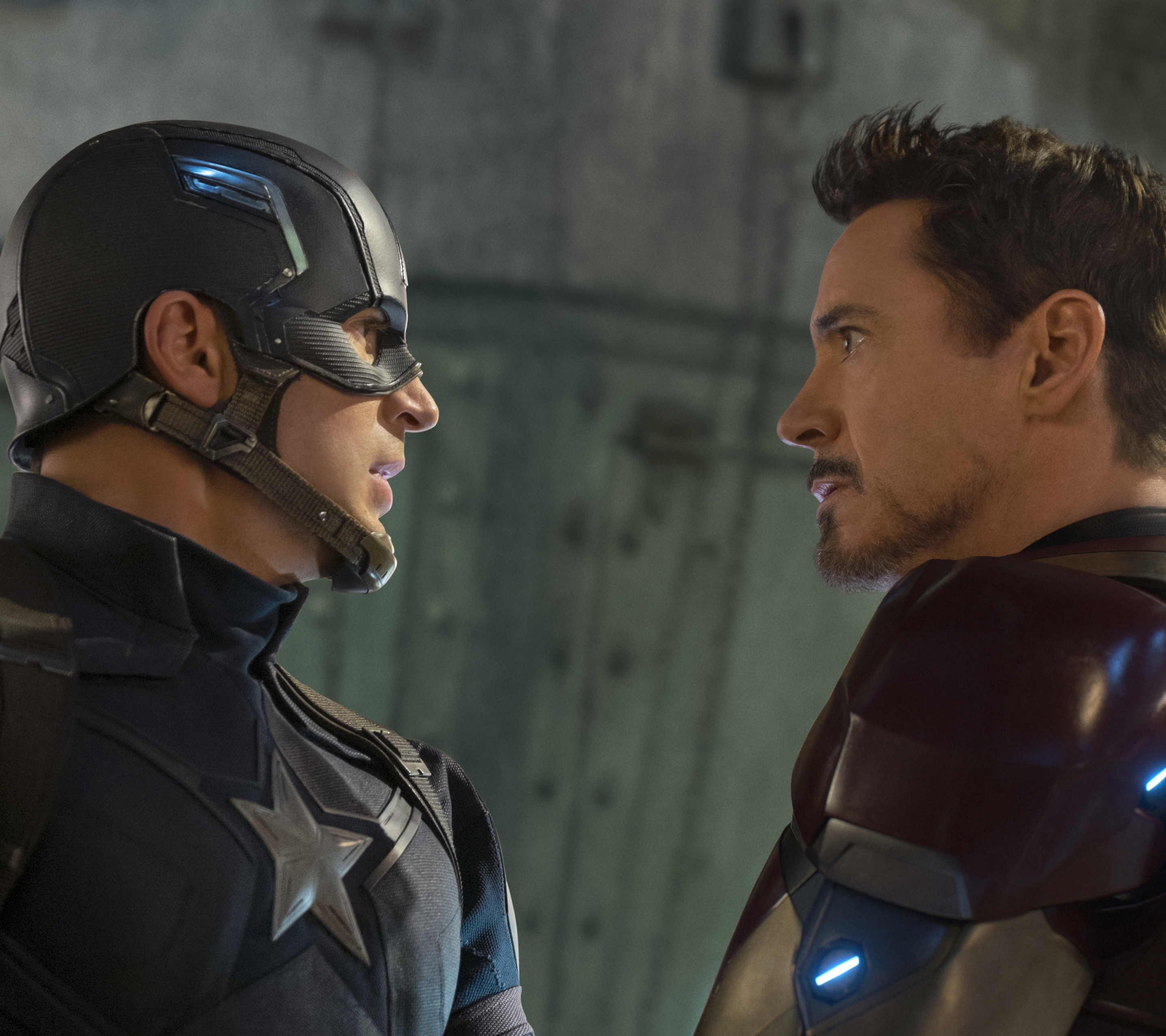 Download mobile wallpaper Iron Man, Captain America, Robert Downey Jr, Chris Evans, Movie, Captain America: Civil War for free.