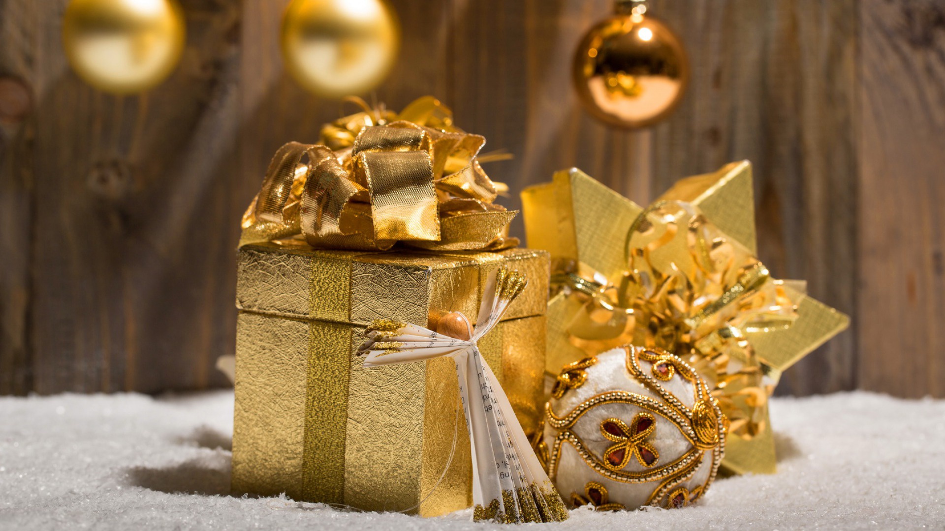 Baixar papel de parede para celular de Natal, Presente, Dourado, Enfeites De Natal, Feriados gratuito.