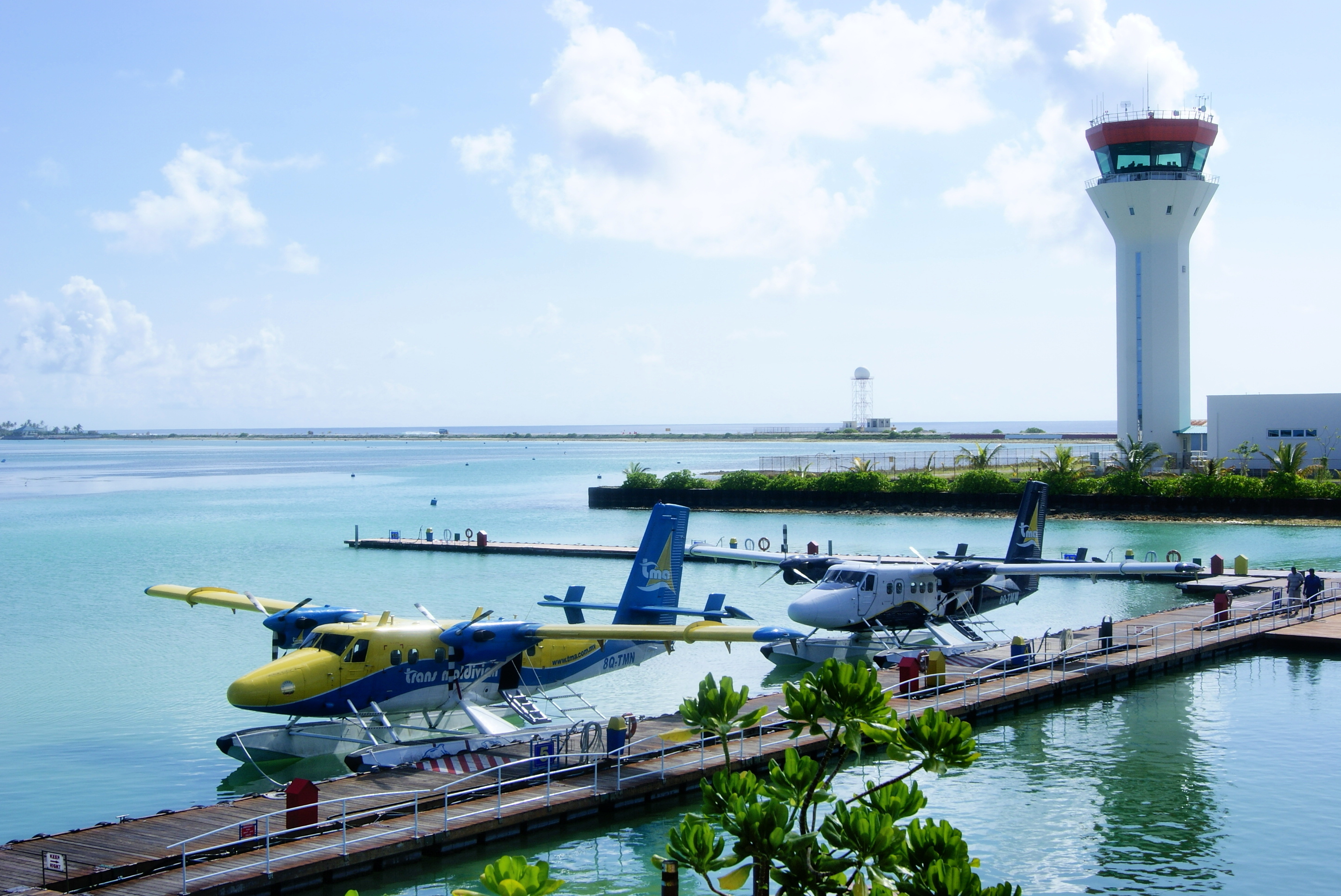 539592 descargar imagen vehículos, hidroavión, avión, aeropuerto, maldivas: fondos de pantalla y protectores de pantalla gratis