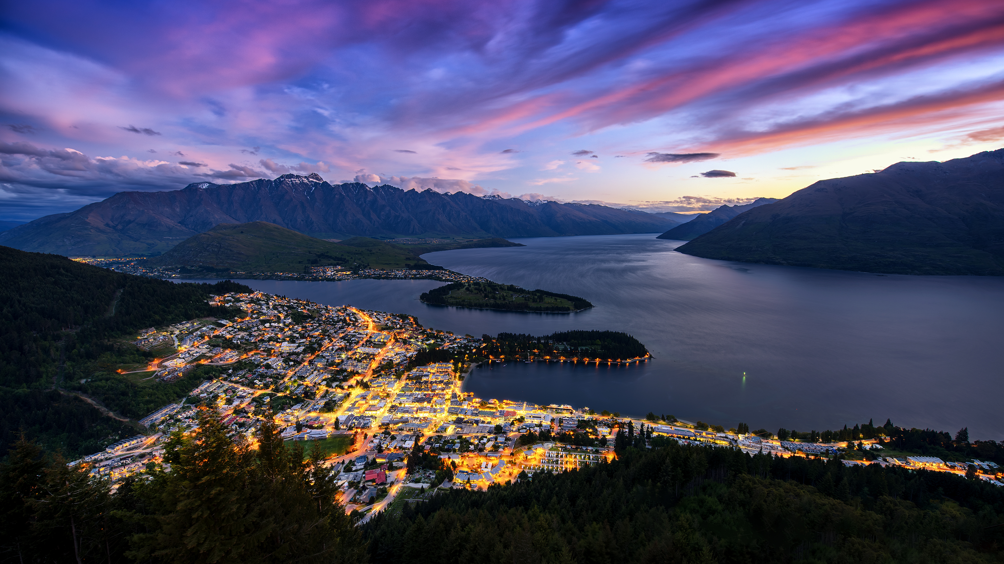 406537 скачать картинку новая зеландия, гора, озеро, свет, города, квинстаун (новая зеландия), сделано человеком - обои и заставки бесплатно