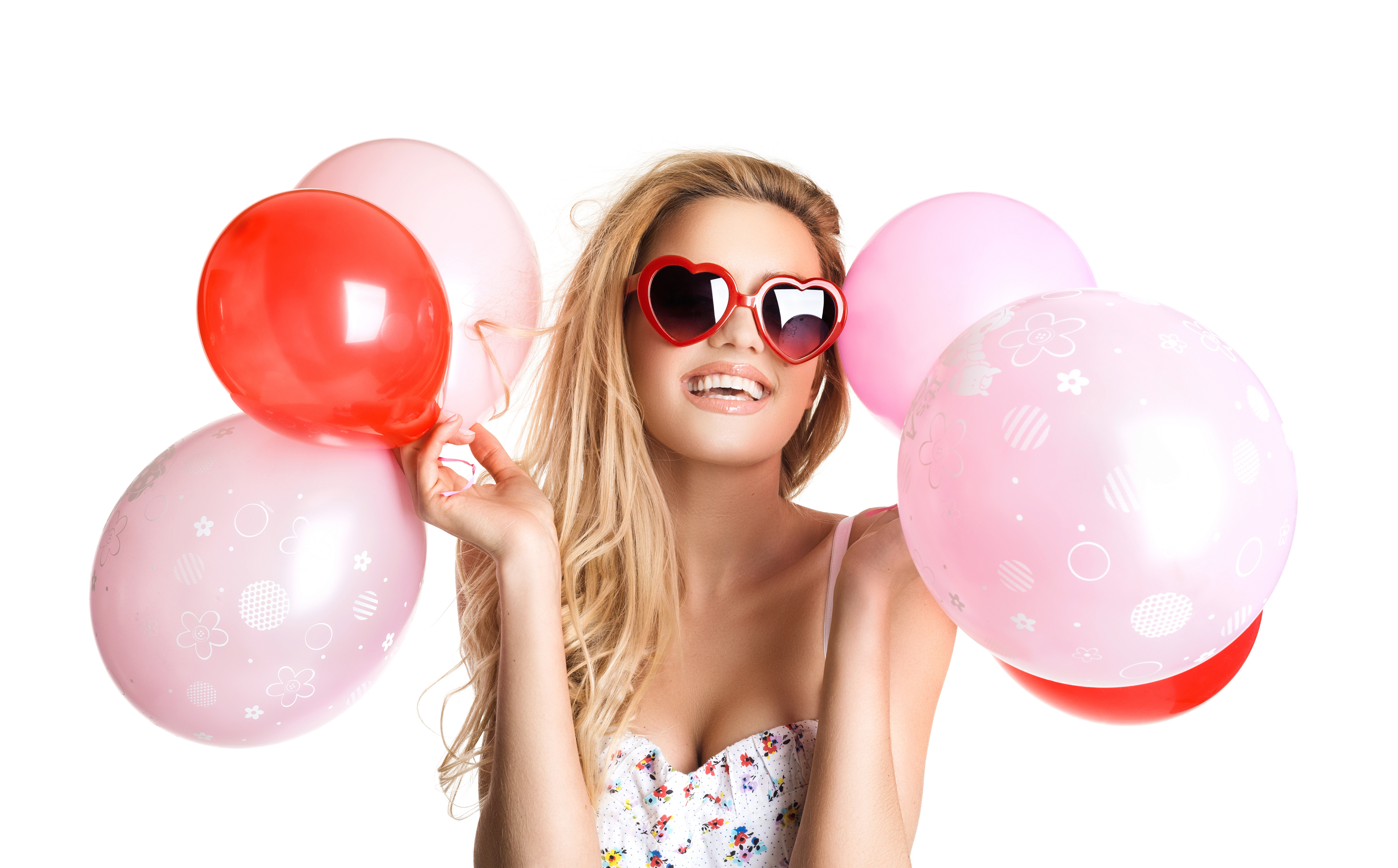 Free download wallpaper Balloon, Sunglasses, Model, Women on your PC desktop