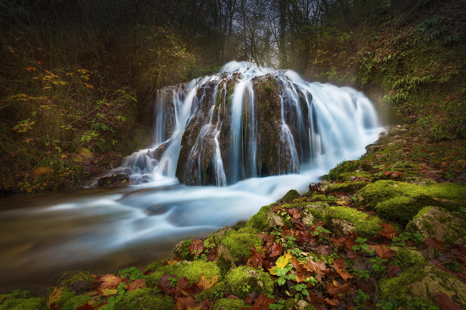 Free download wallpaper Nature, Waterfalls, Waterfall, Forest, Leaf, Earth, Moss, Stream on your PC desktop