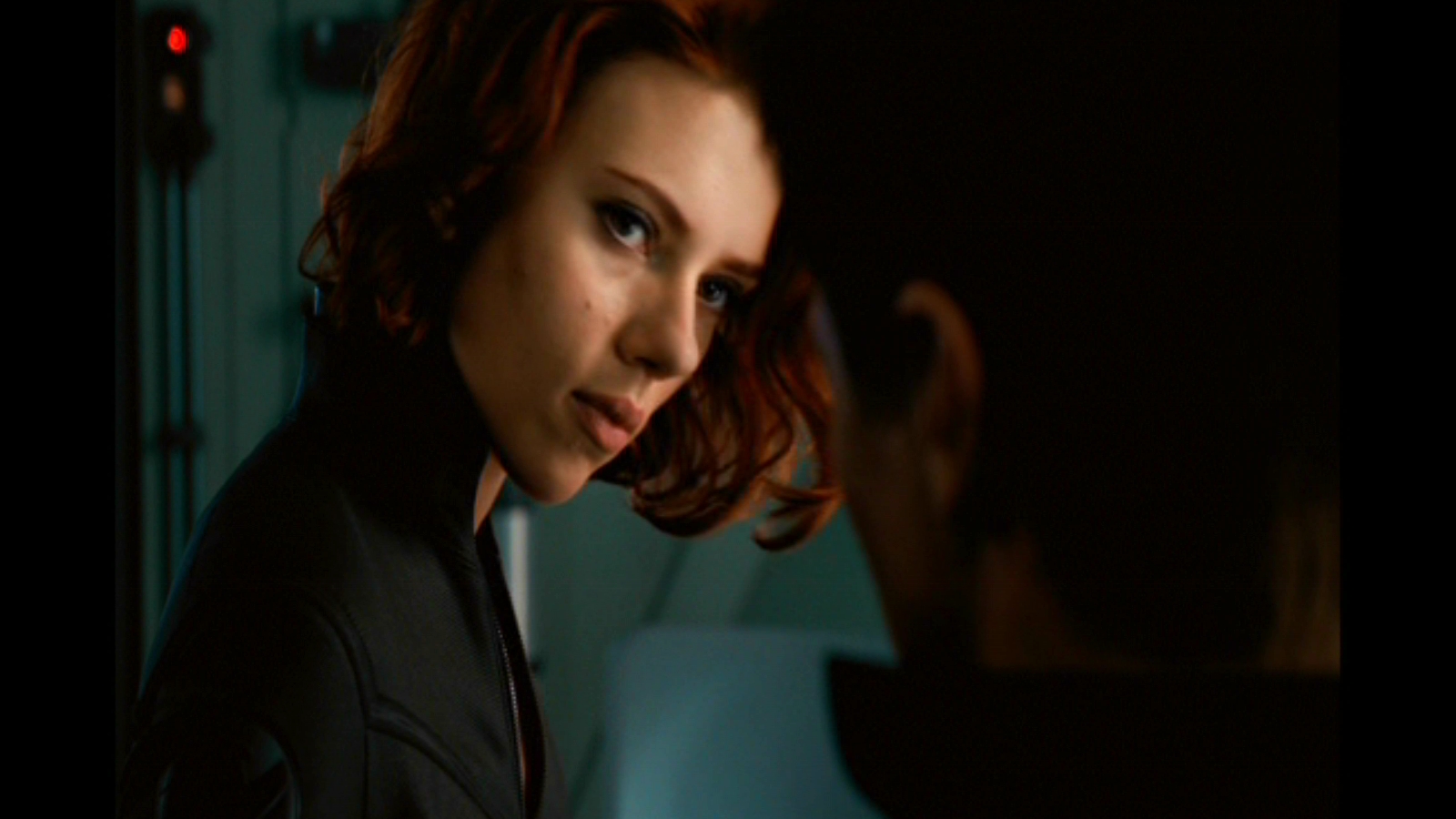 Baixe gratuitamente a imagem Scarlett Johansson, Os Vingadores, Filme, Viúva Negra, Natasha Romanoff na área de trabalho do seu PC