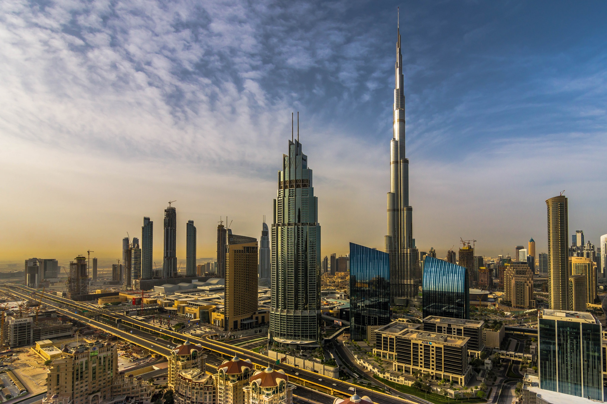 433206 Hintergrundbild herunterladen menschengemacht, dubai, gebäude, burj khalifa, großstadt, wolkenkratzer, vereinigte arabische emirate, städte - Bildschirmschoner und Bilder kostenlos
