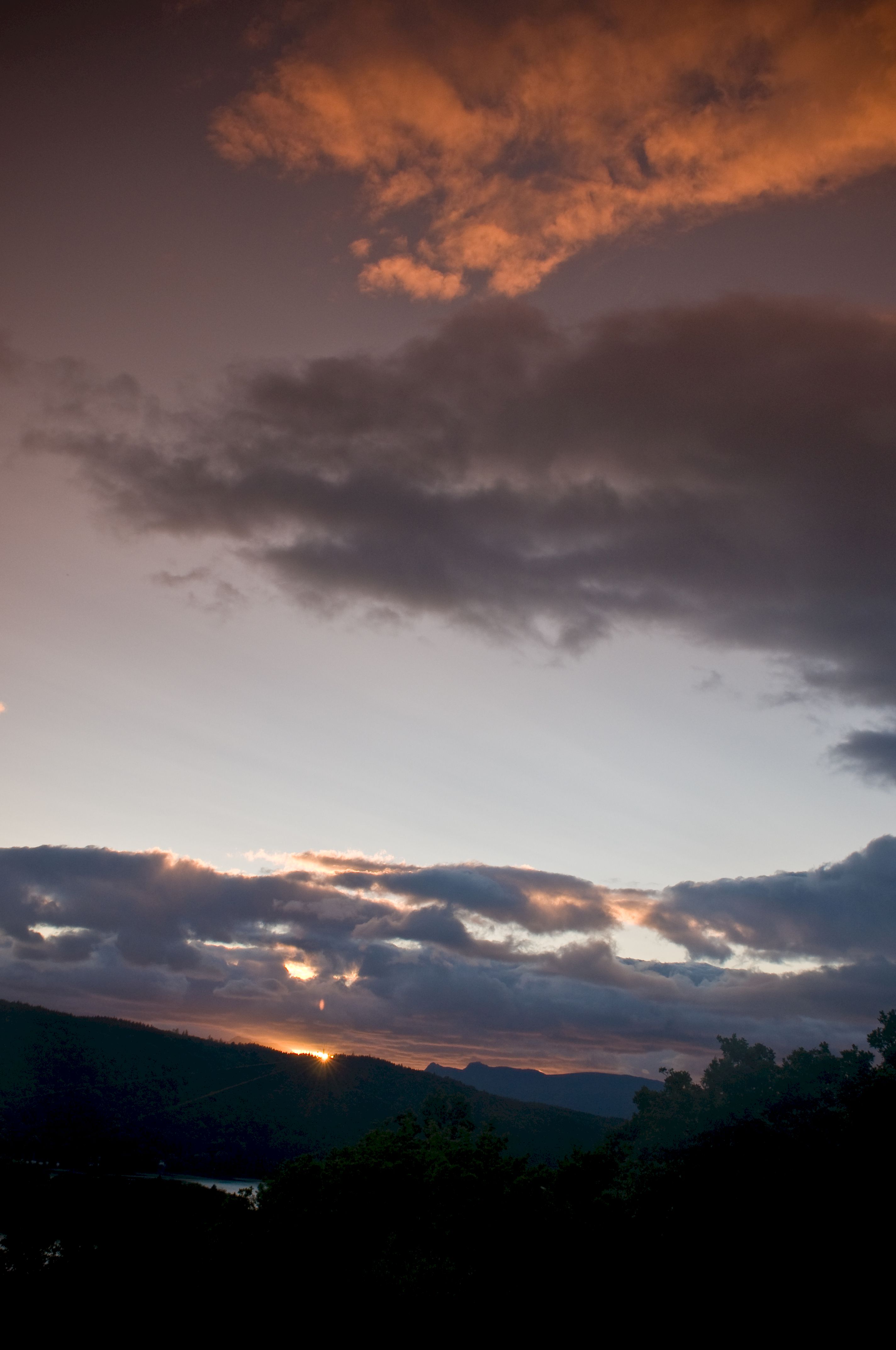 Download mobile wallpaper Clouds, Evening, Twilight, Dusk, Sunset, Sky, Nature, Dark for free.