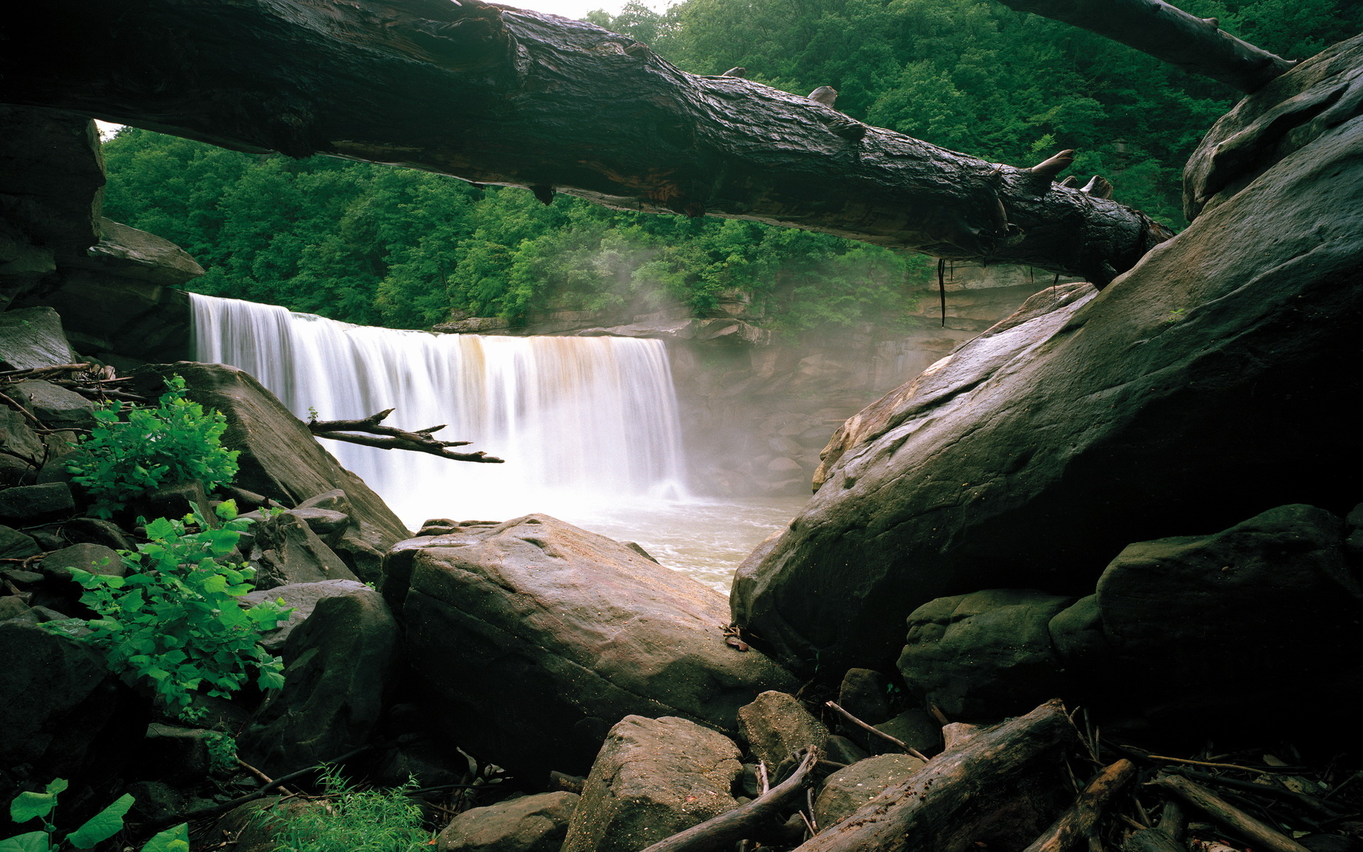 Handy-Wallpaper Wasserfall, Erde/natur kostenlos herunterladen.