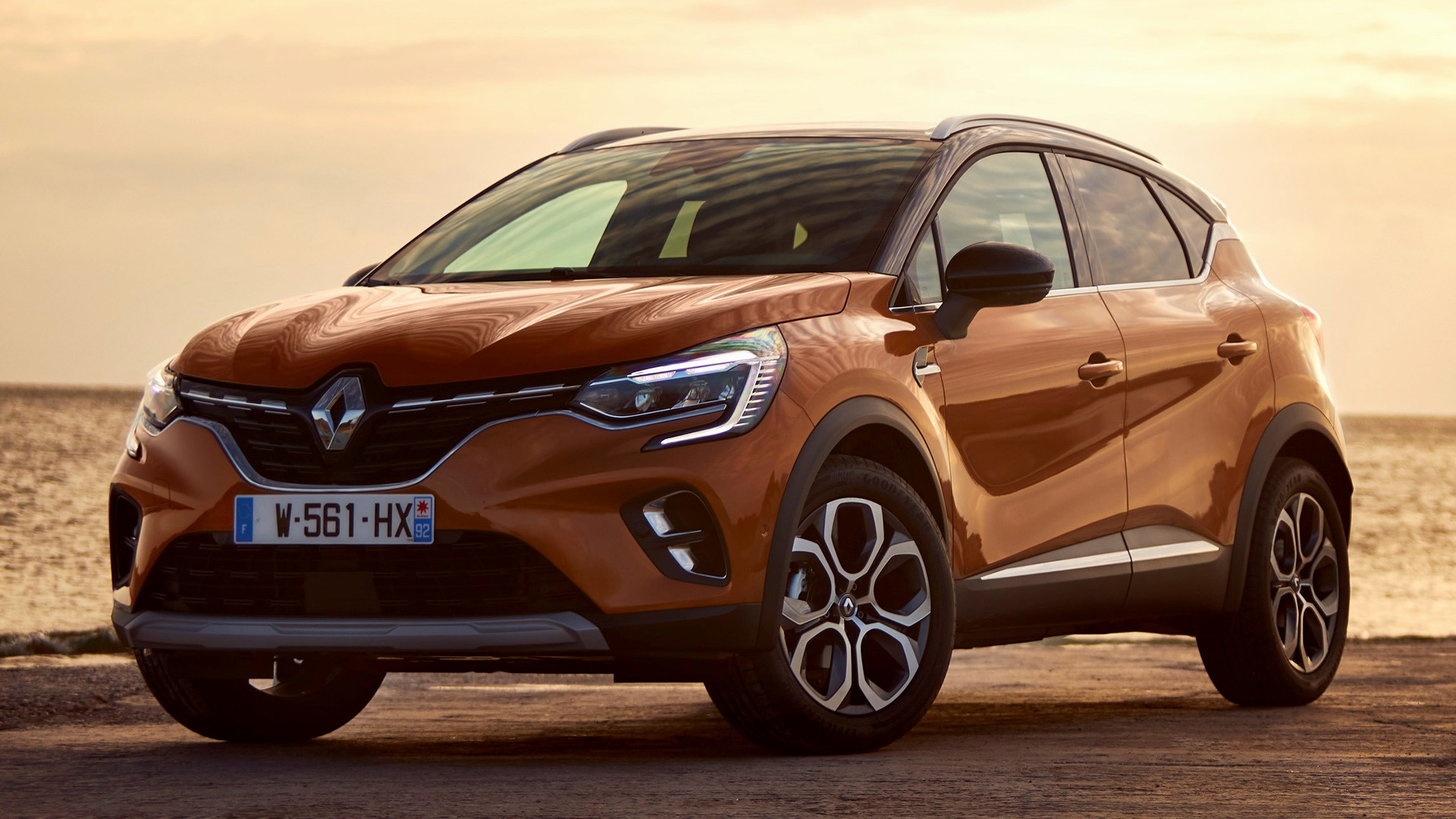 Download mobile wallpaper Renault, Car, Suv, Vehicles, Renault Captur, Brown Car, Crossover Car, Subcompact Car for free.