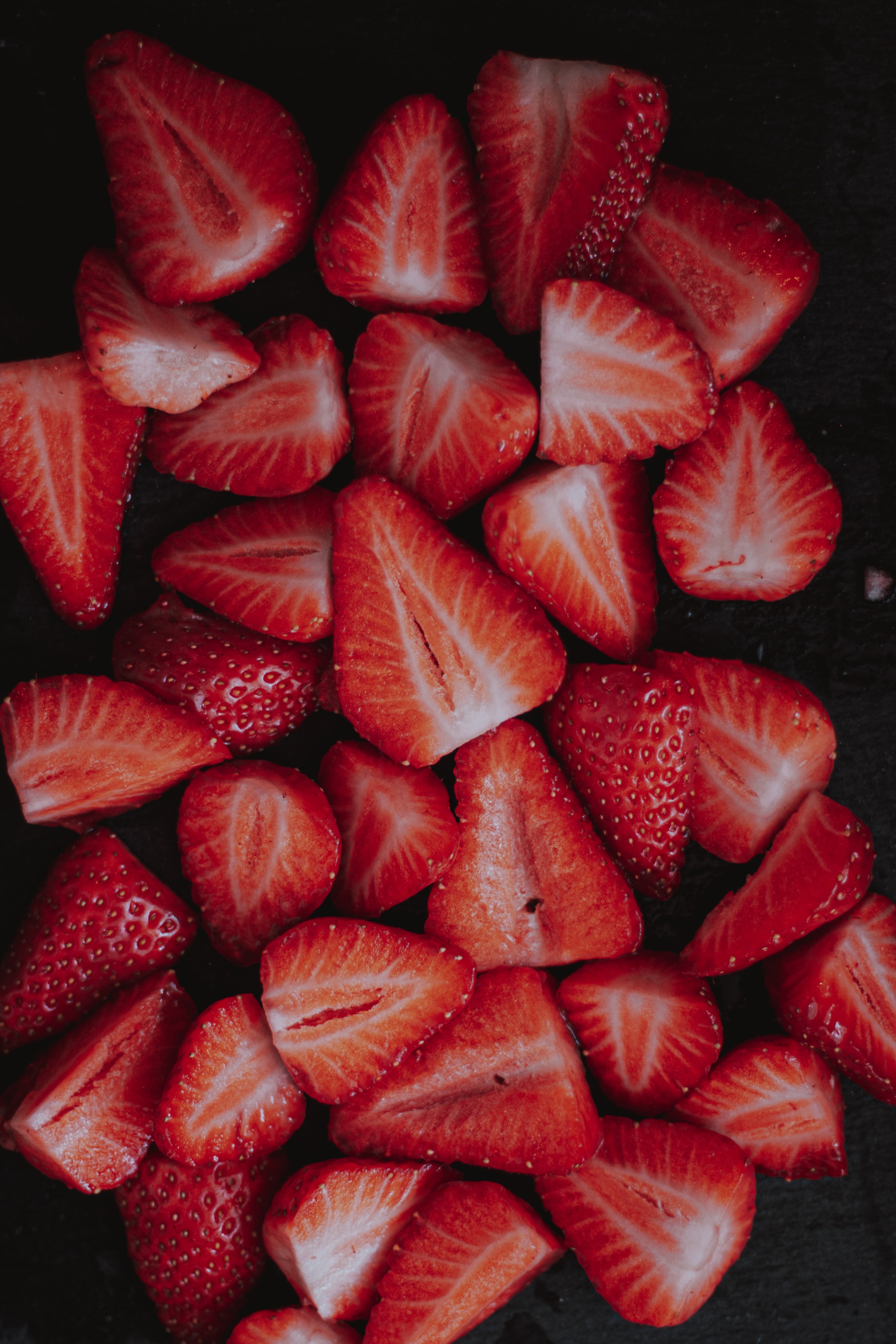 food, strawberry, berries, red, ripe, lobules, slices
