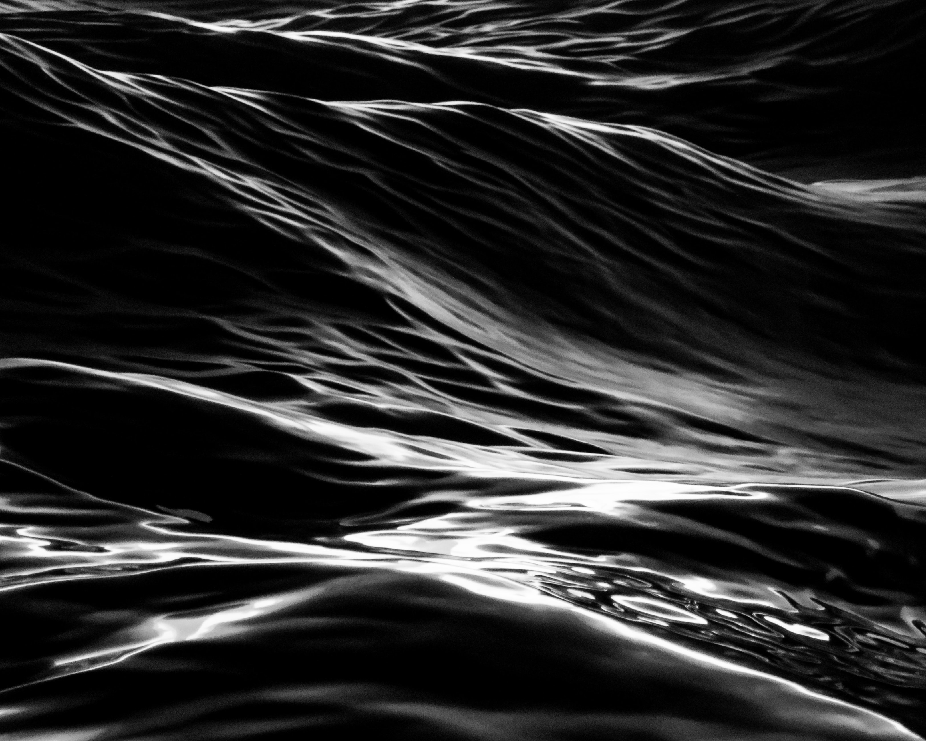 Free download wallpaper Bw, Water, Glare, Chb, Waves on your PC desktop