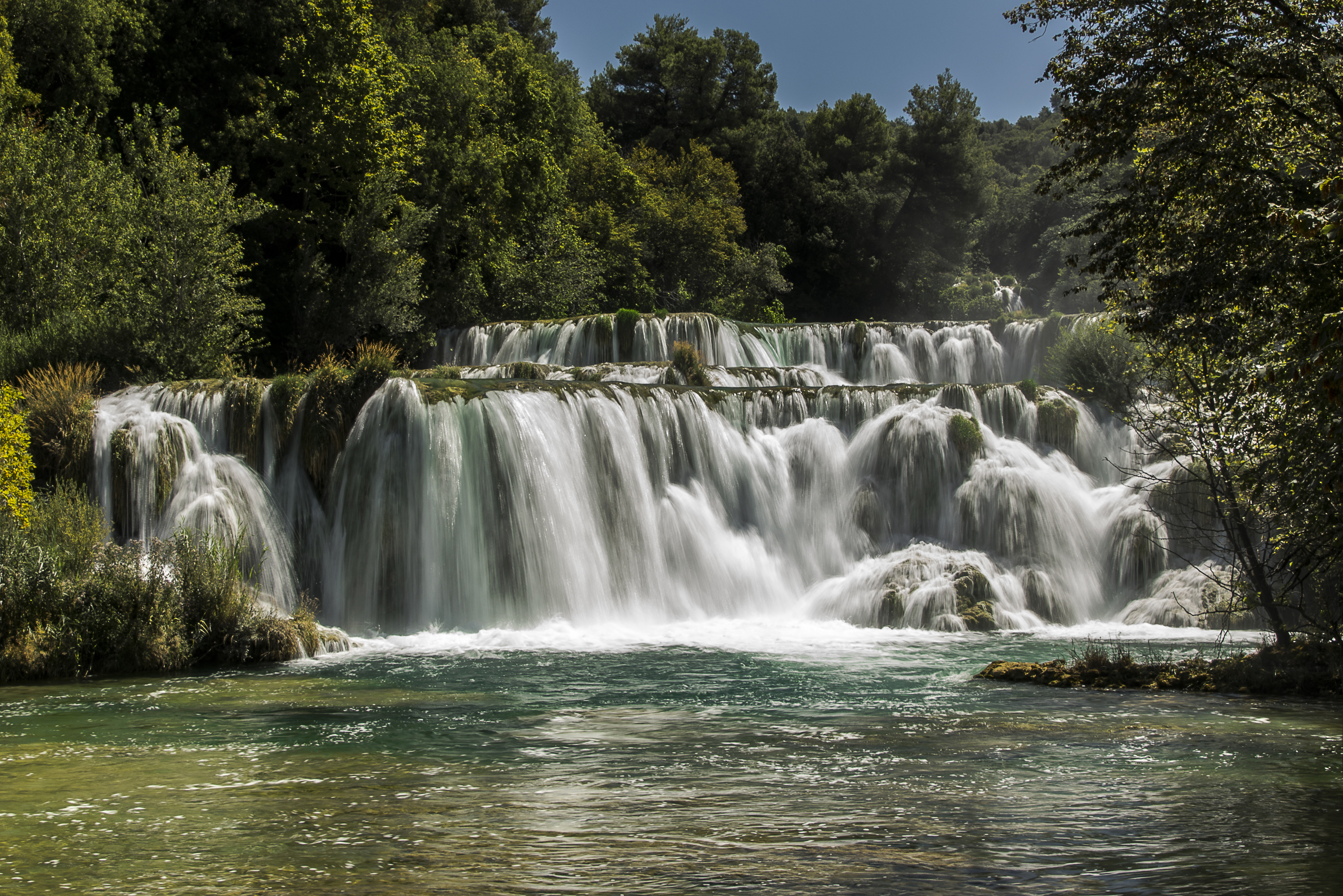 Handy-Wallpaper Natur, Wasserfälle, Wasserfall, Fluss, Erde/natur kostenlos herunterladen.
