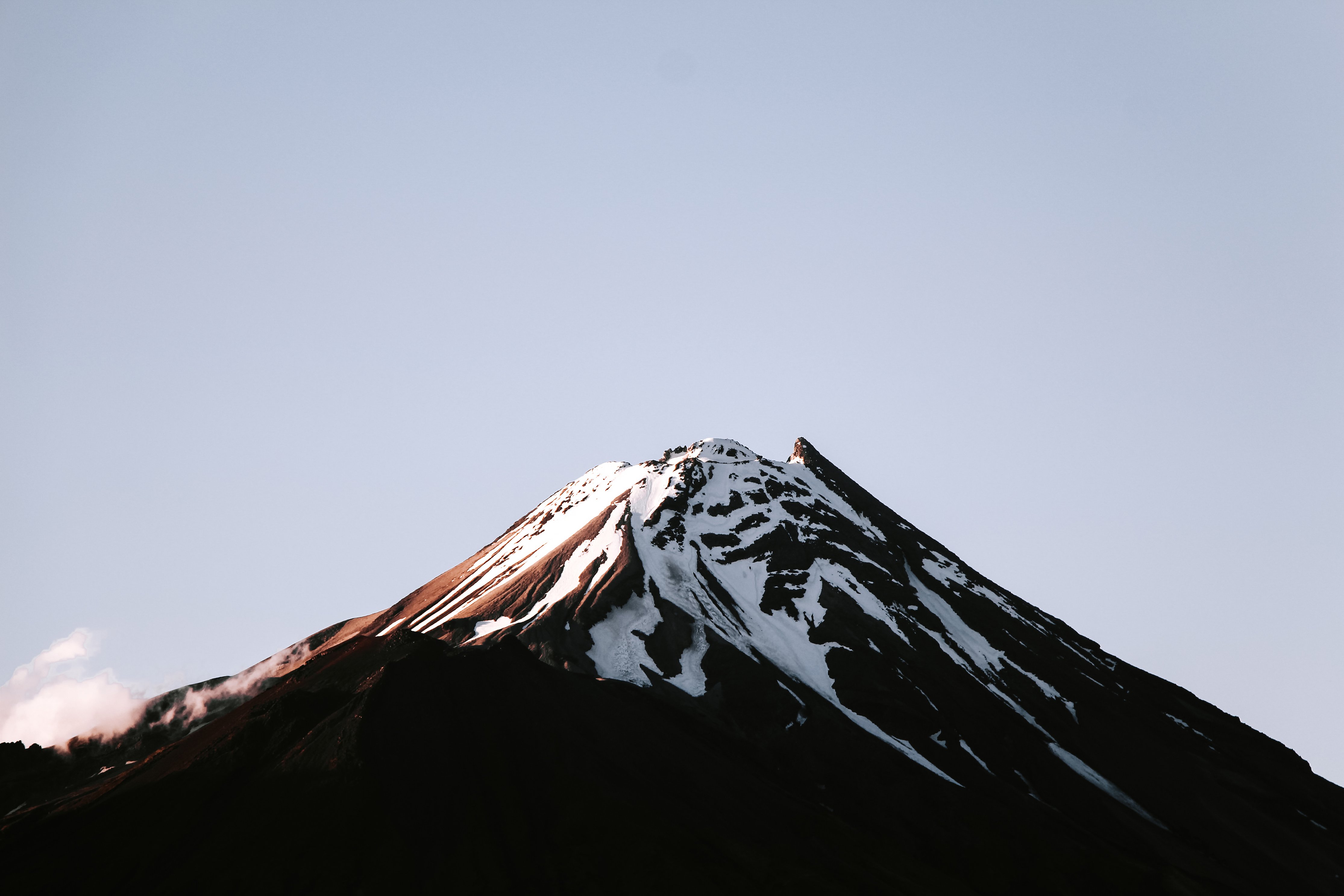94959 скачать обои природа, вершина, рельеф, вулкан, снежный - заставки и картинки бесплатно