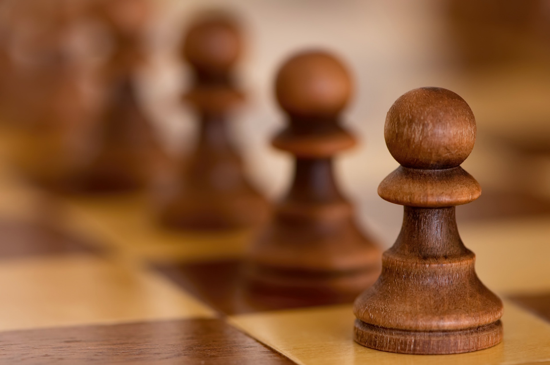 Free download wallpaper Chess, Blur, Close Up, Game on your PC desktop