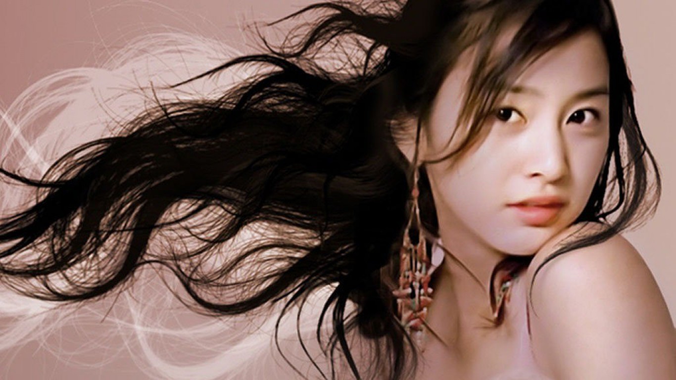 Laden Sie Kim Tae Hee HD-Desktop-Hintergründe herunter