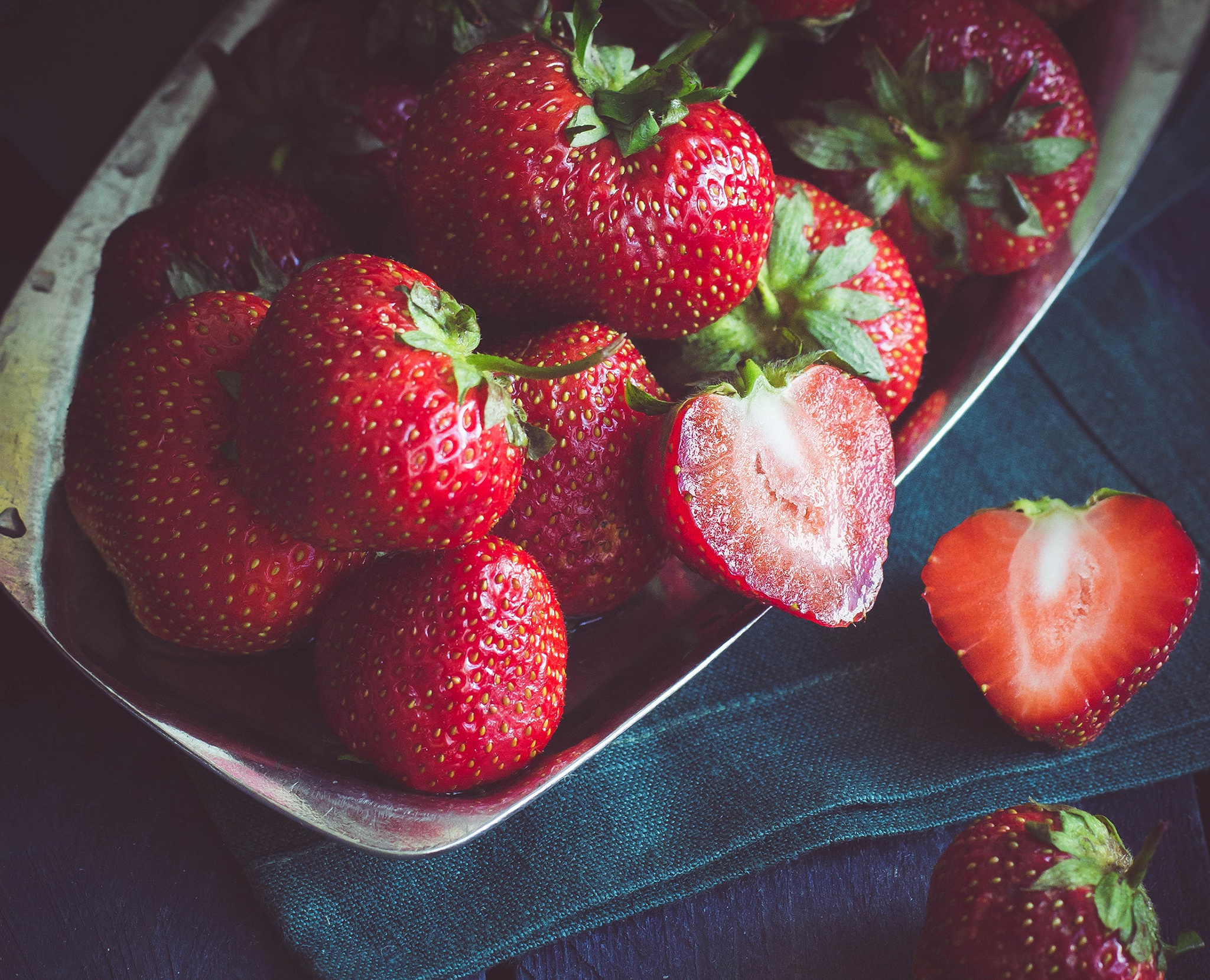 Téléchargez des papiers peints mobile Nourriture, Fraise, Baie, Des Fruits gratuitement.