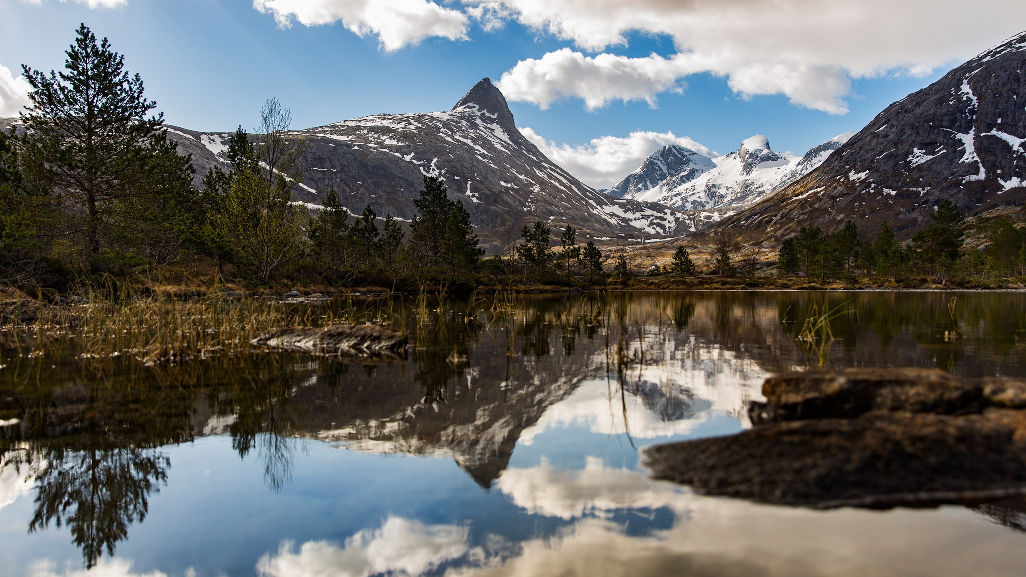 Descarga gratis la imagen Naturaleza, Montaña, Lago, Tierra/naturaleza, Reflejo en el escritorio de tu PC