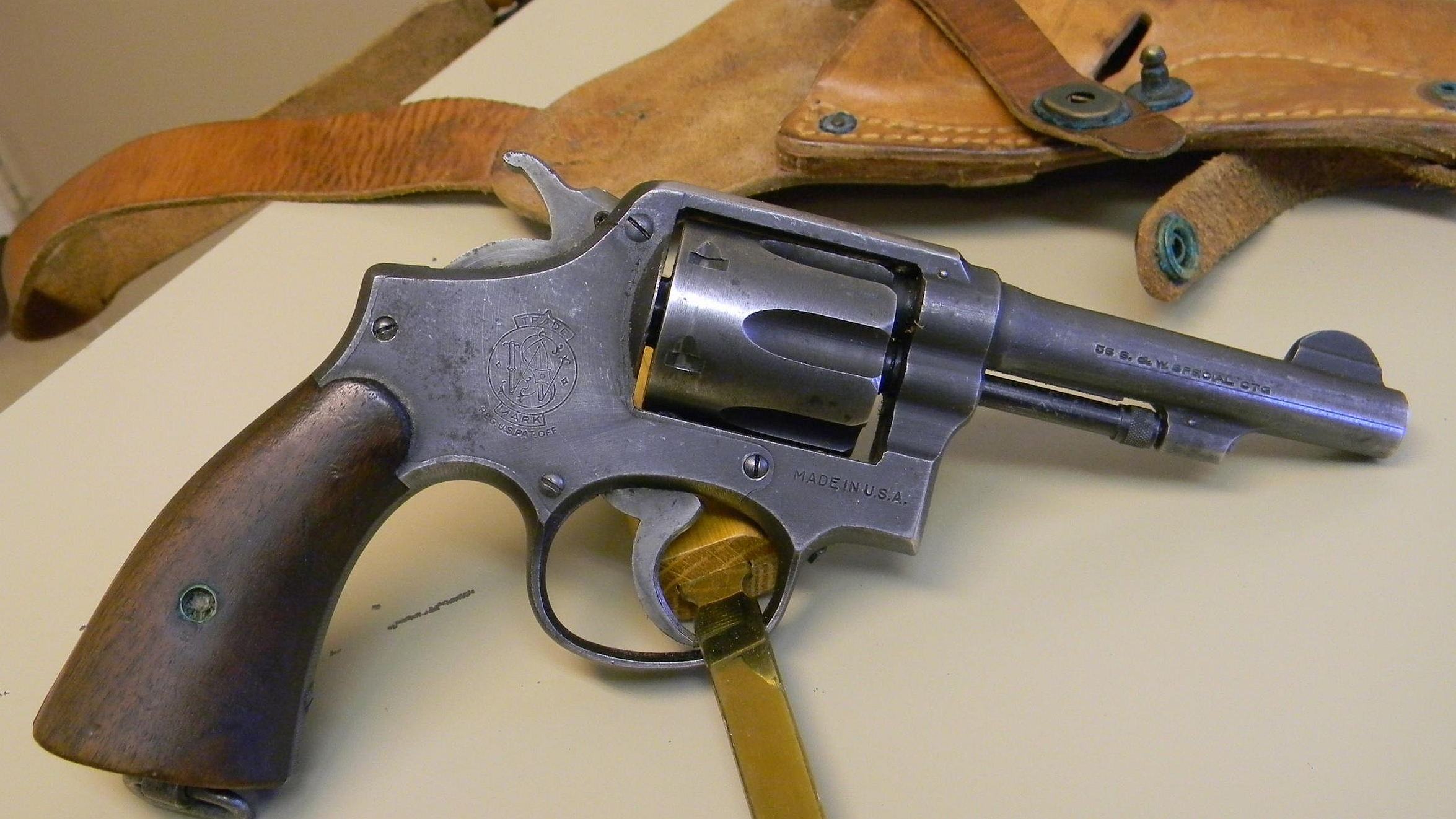 Télécharger des fonds d'écran Revolver Smith & Wesson Victory HD