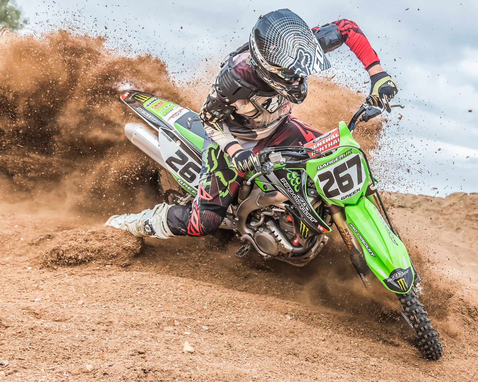 Download mobile wallpaper Sports, Motocross, Motorcycle, Dirt, Vehicle for free.