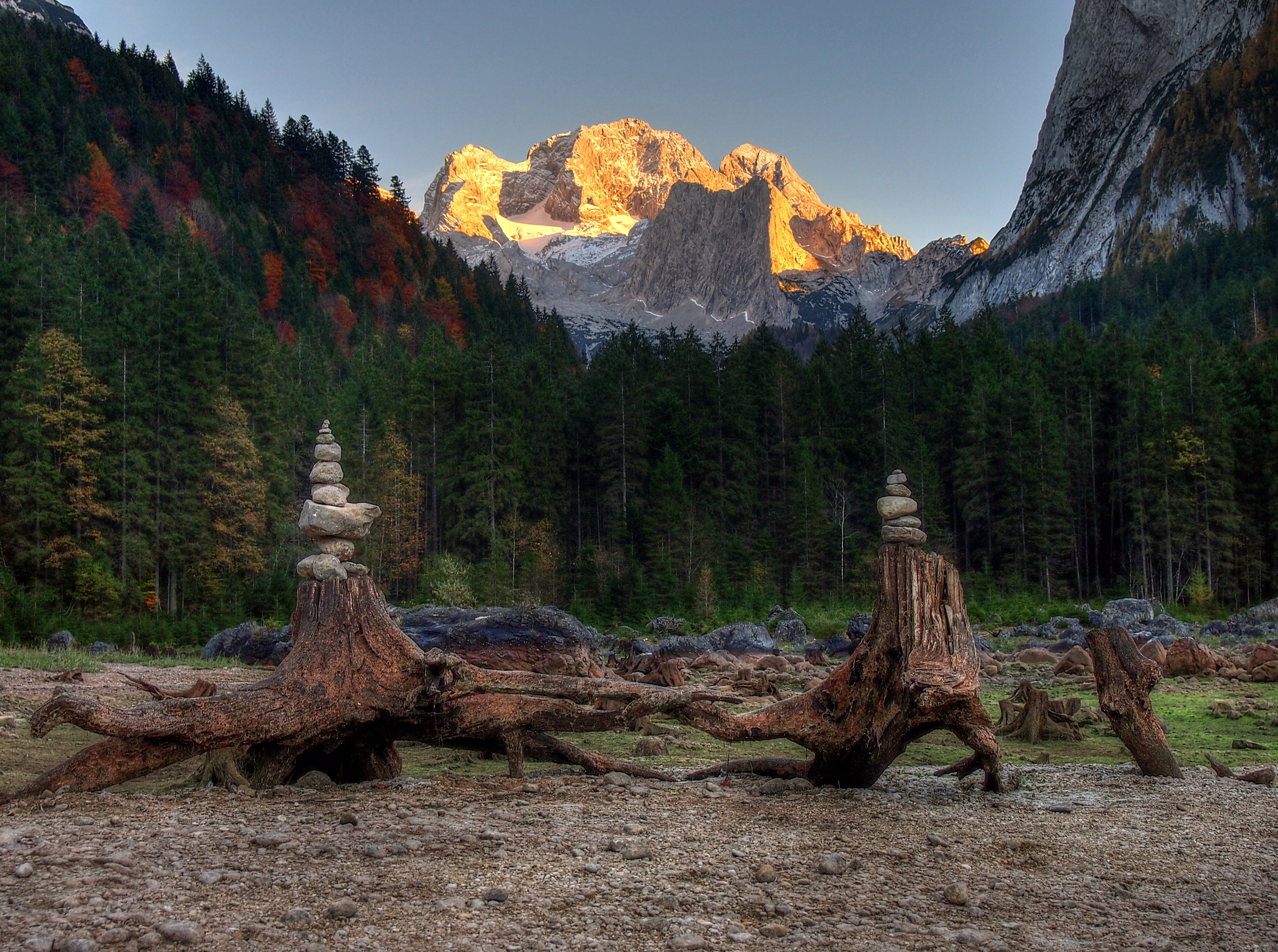 Laden Sie das Natur, Stones, Wald, Treibholz, Mountains, Landschaft-Bild kostenlos auf Ihren PC-Desktop herunter