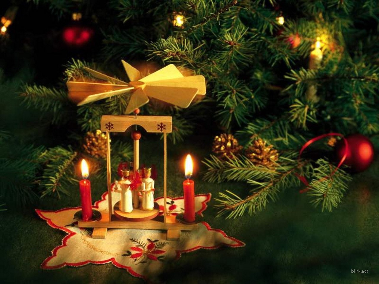 Handy-Wallpaper Neujahr, Feiertage, Weihnachten, Kerzen kostenlos herunterladen.