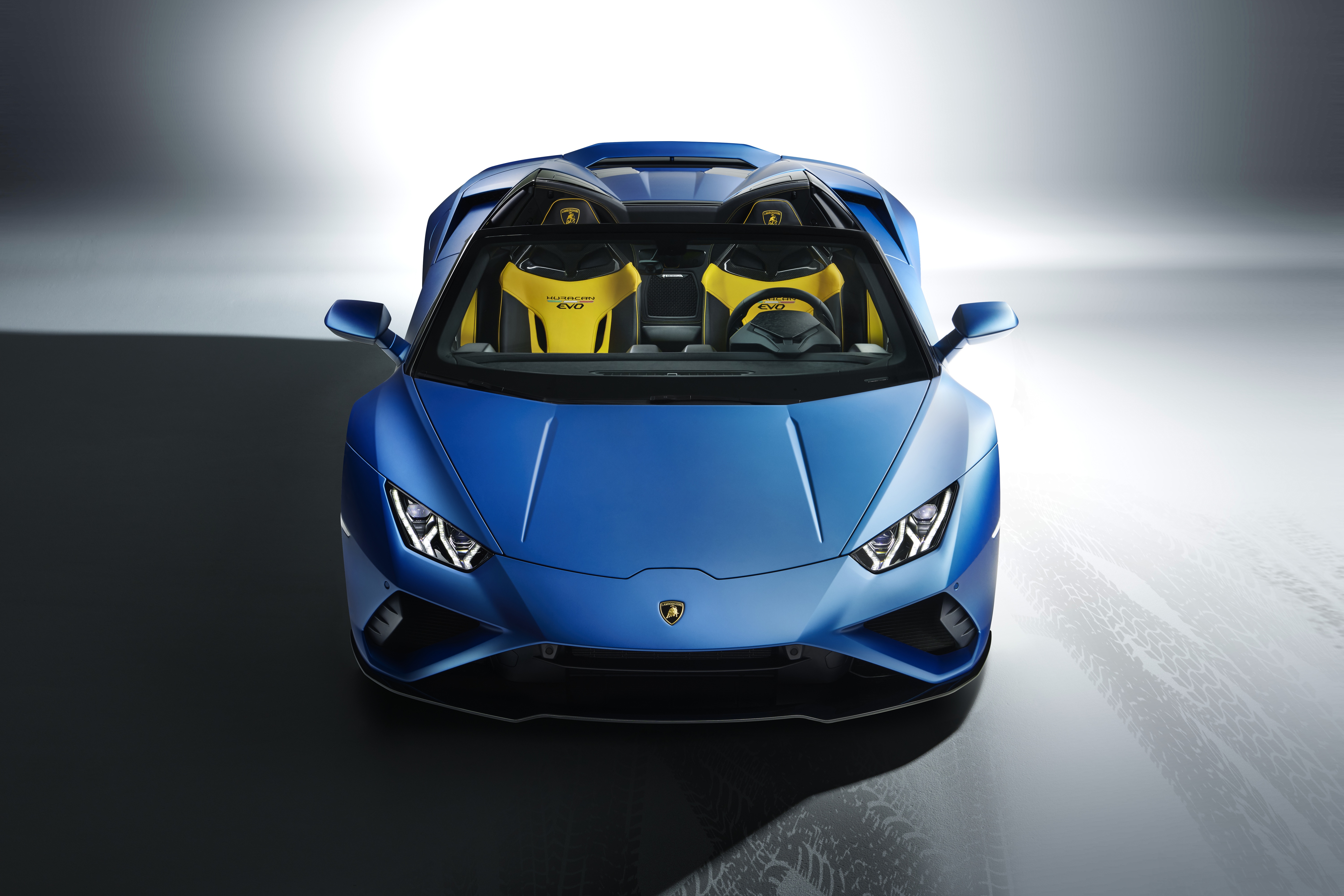 Descarga gratis la imagen Lamborghini, Coche, Superdeportivo, Lamborghini Huracán, Vehículos, Lamborghini Huracán Evo en el escritorio de tu PC