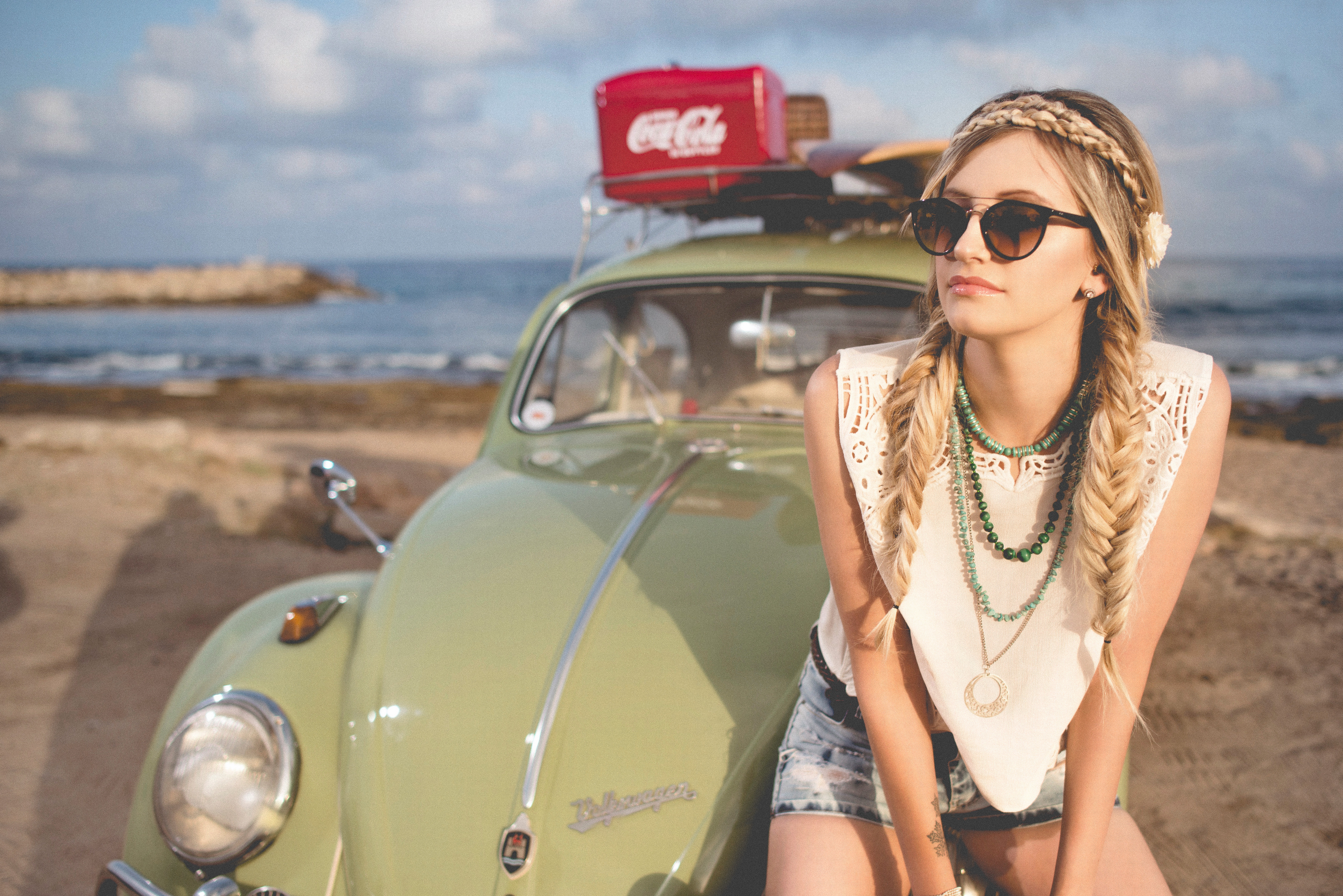 Free download wallpaper Beach, Car, Model, Women on your PC desktop