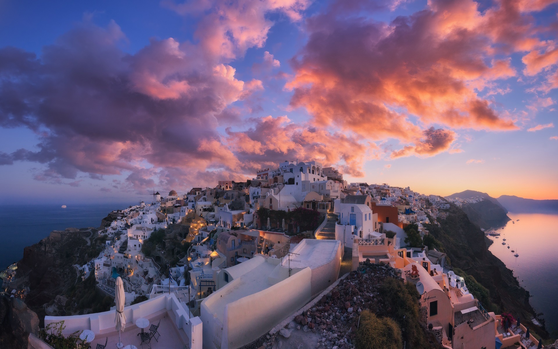 Handy-Wallpaper Städte, Haus, Dorf, Wolke, Griechenland, Santorin, Sonnenuntergang, Menschengemacht kostenlos herunterladen.