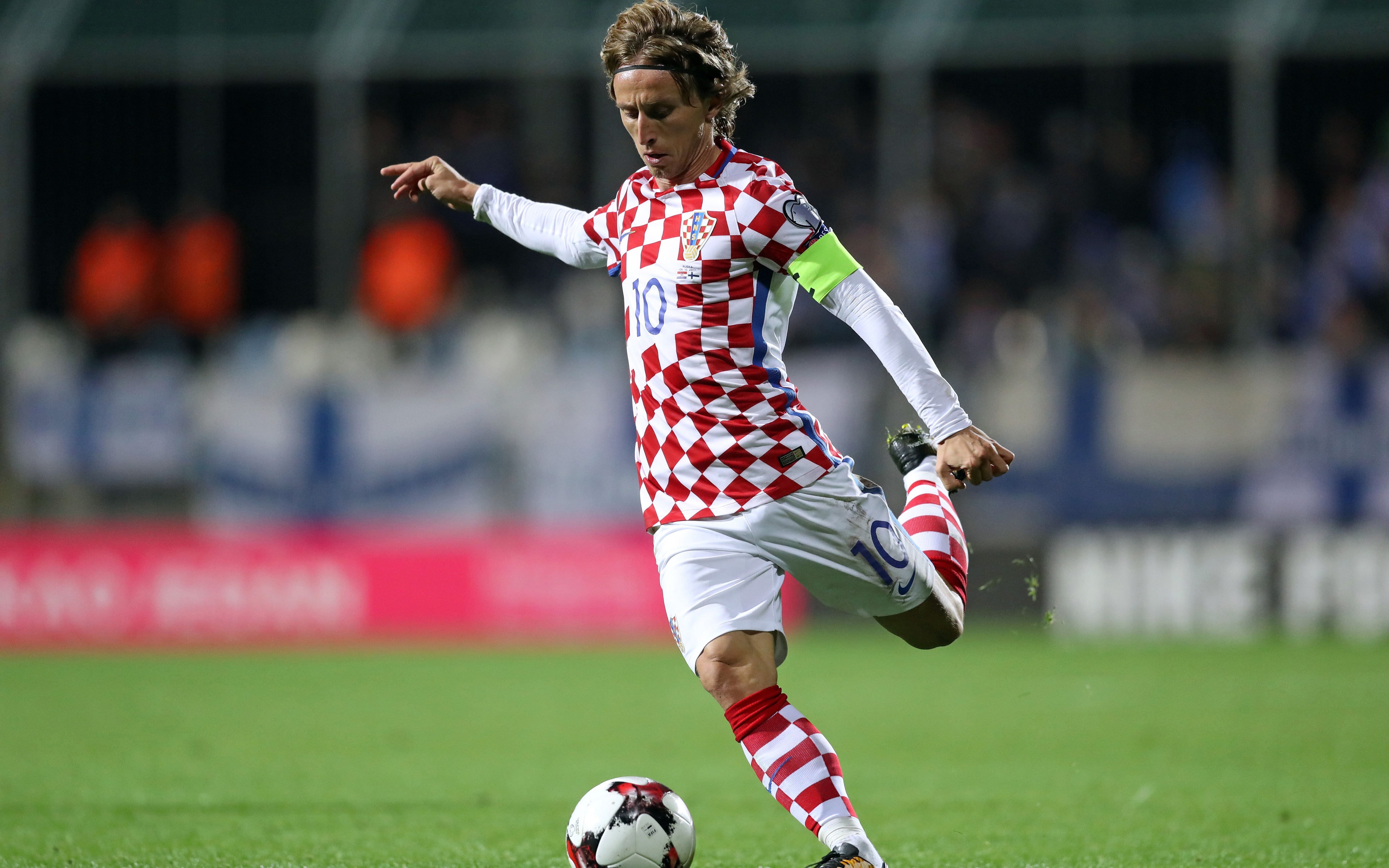 Téléchargez des papiers peints mobile Des Sports, Football, Luka Modric, Équipe De Croatie De Football gratuitement.