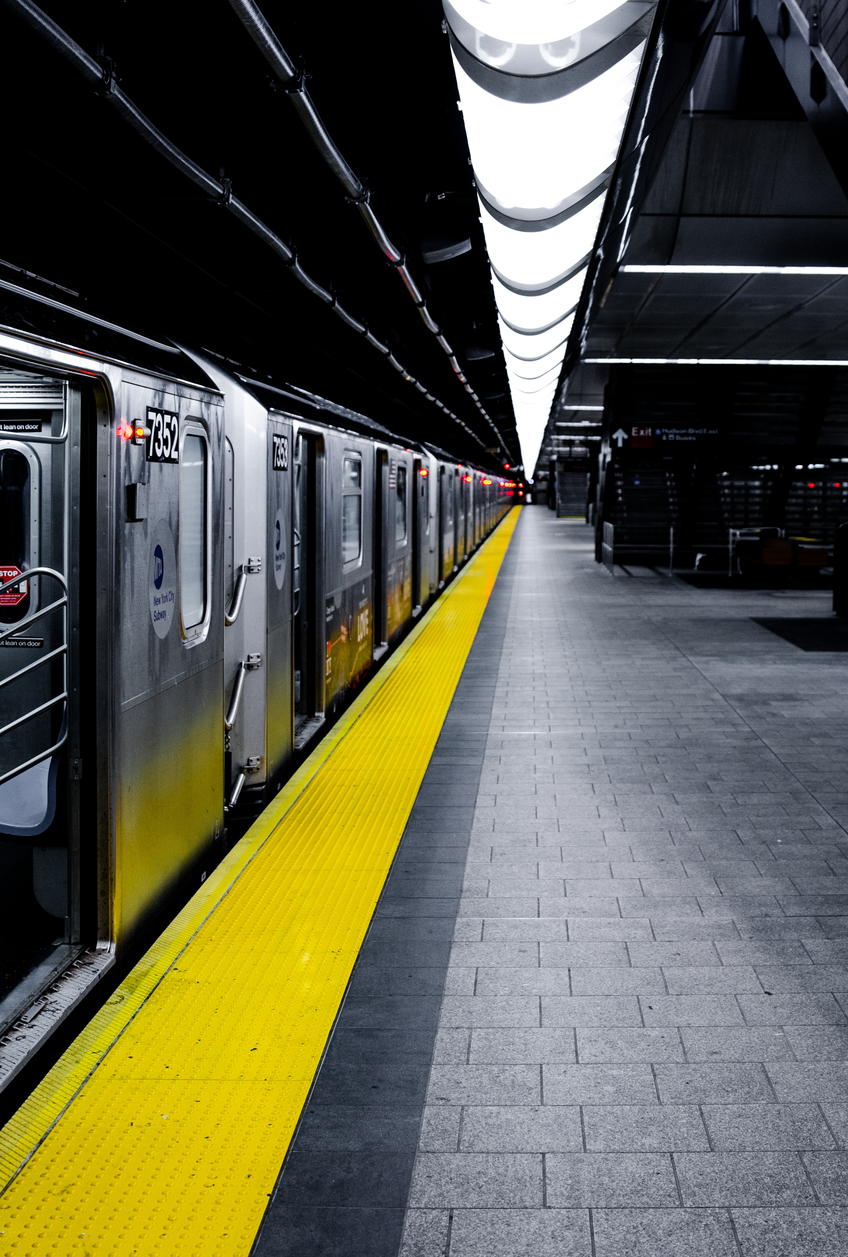 76919 télécharger l'image métro, divers, gare, sous la terre, souterrain, un train, train, terminal - fonds d'écran et économiseurs d'écran gratuits