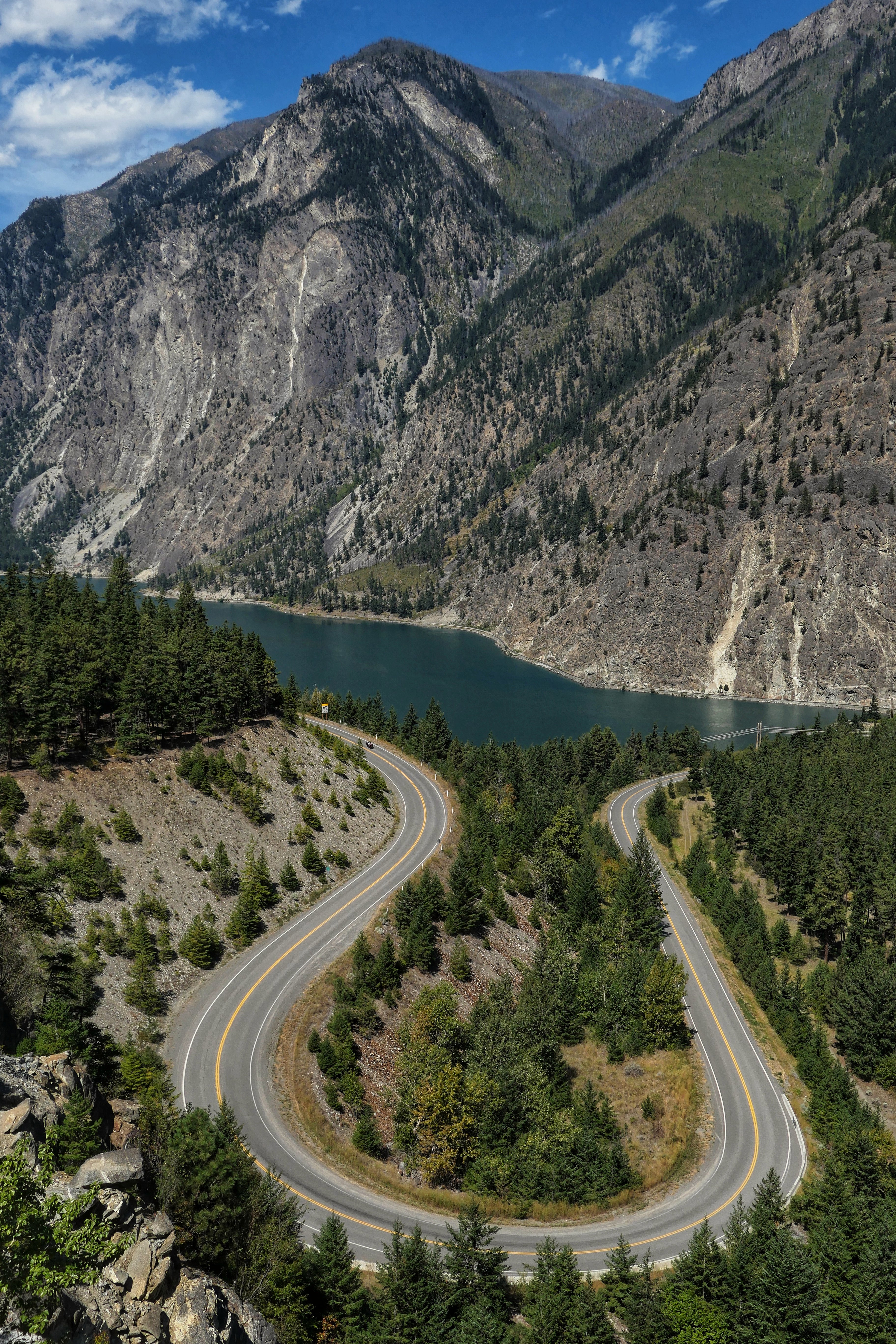 PCデスクトップに自然, 道路, 湖, 上から見る, 道, 山画像を無料でダウンロード