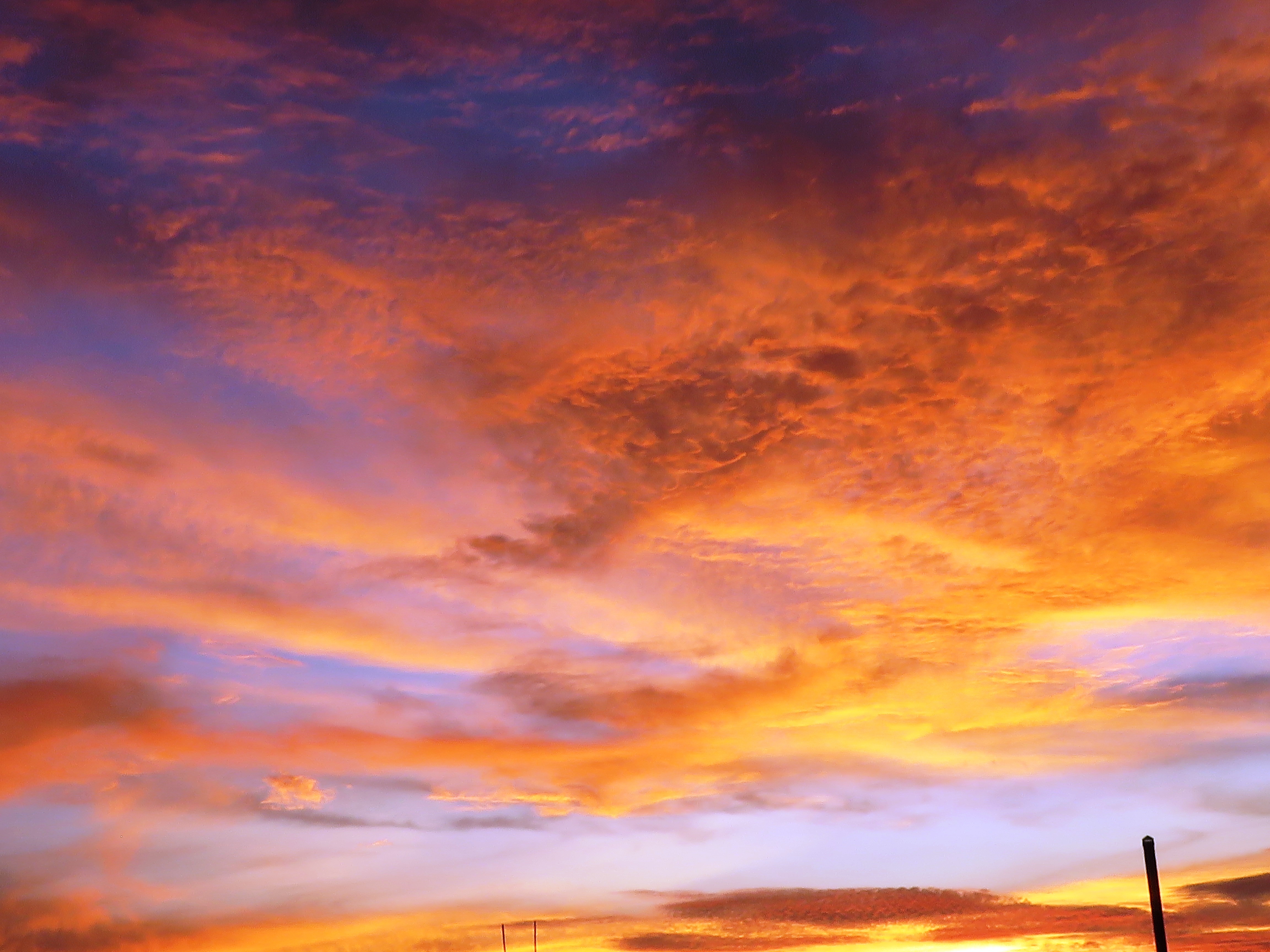 Handy-Wallpaper Sky, Clouds, Natur, Sunset kostenlos herunterladen.