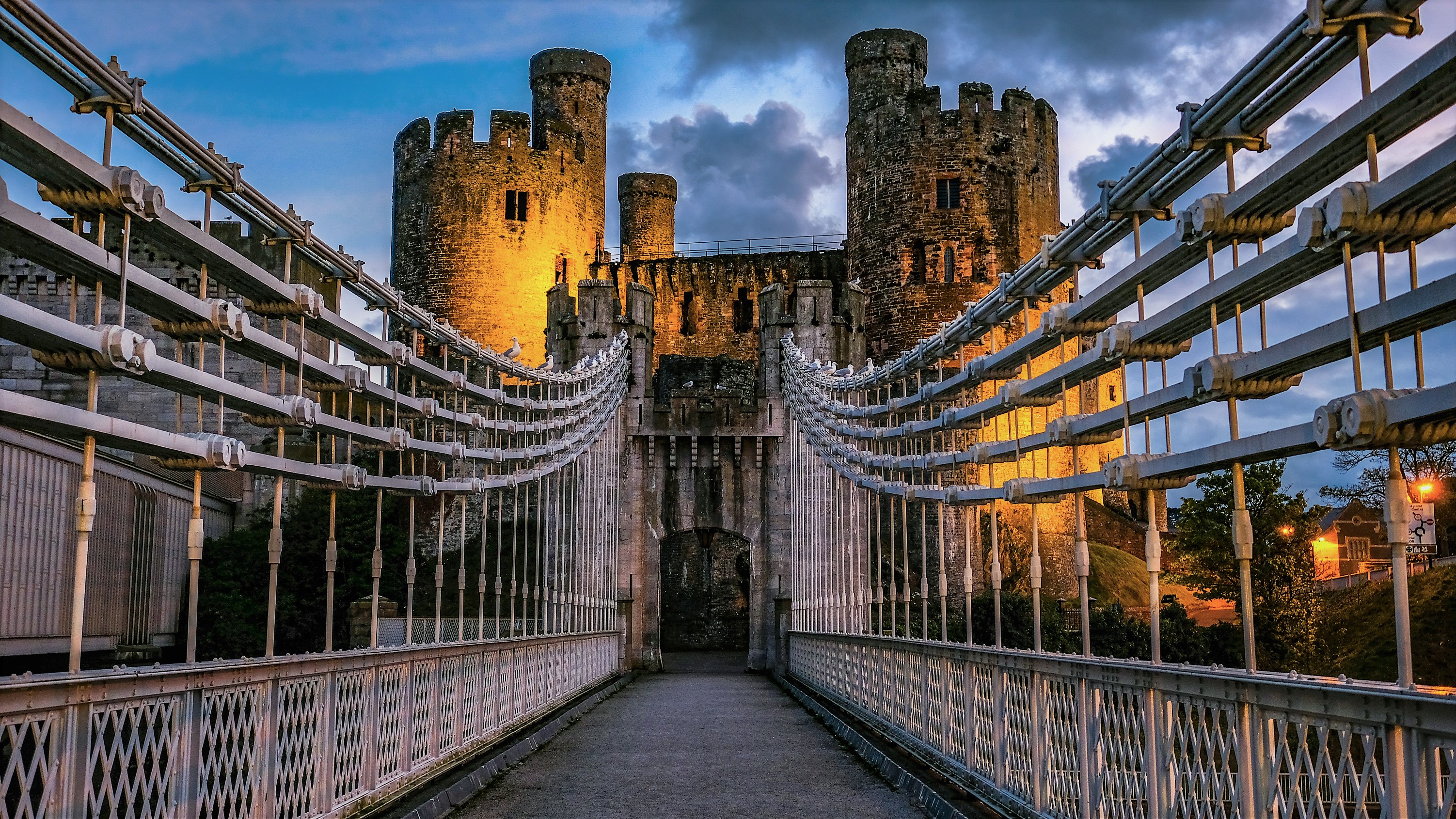 416108 descargar imagen hecho por el hombre, castillo, puente, castillo de deganwy, gales, castillos: fondos de pantalla y protectores de pantalla gratis