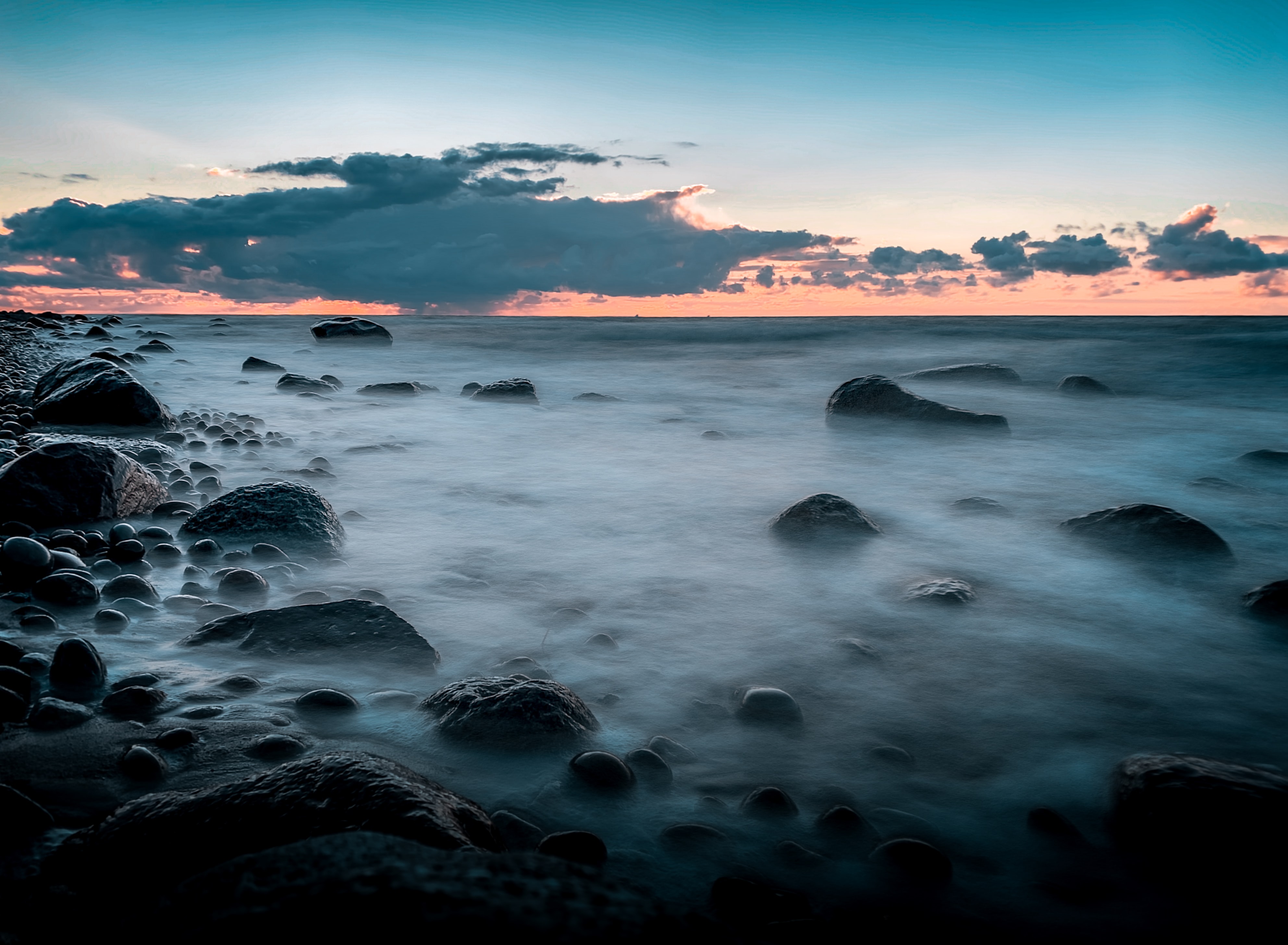 Laden Sie das Stones, Küste, Nebel, Sunset, Horizont, Natur-Bild kostenlos auf Ihren PC-Desktop herunter
