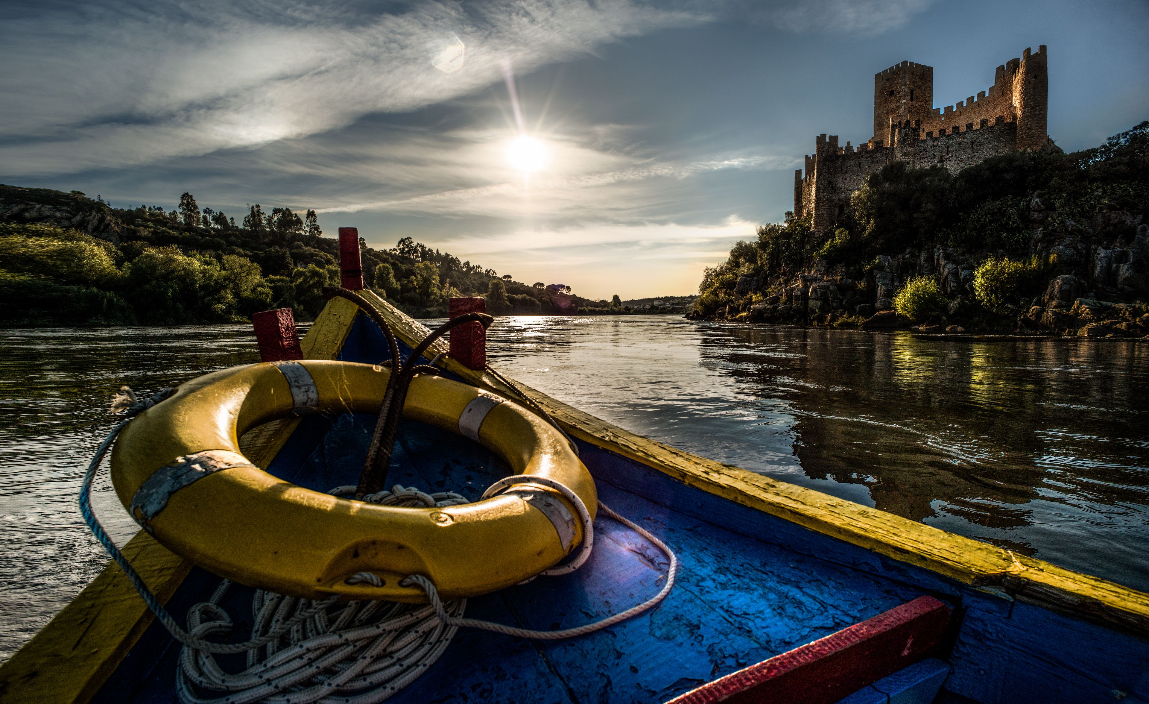 Laden Sie Schloss Von Almourol HD-Desktop-Hintergründe herunter