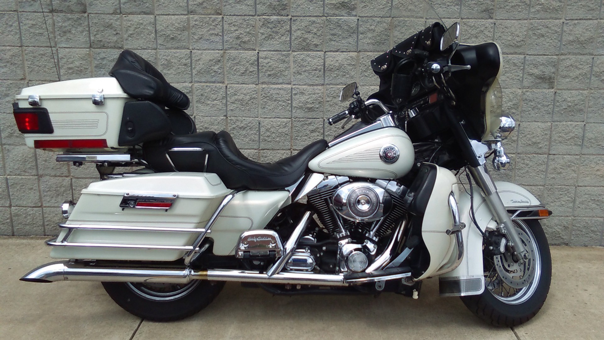 1505960 Fonds d'écran et Harley Davidson Electra Glide Ultra Classique images sur le bureau. Téléchargez les économiseurs d'écran  sur PC gratuitement