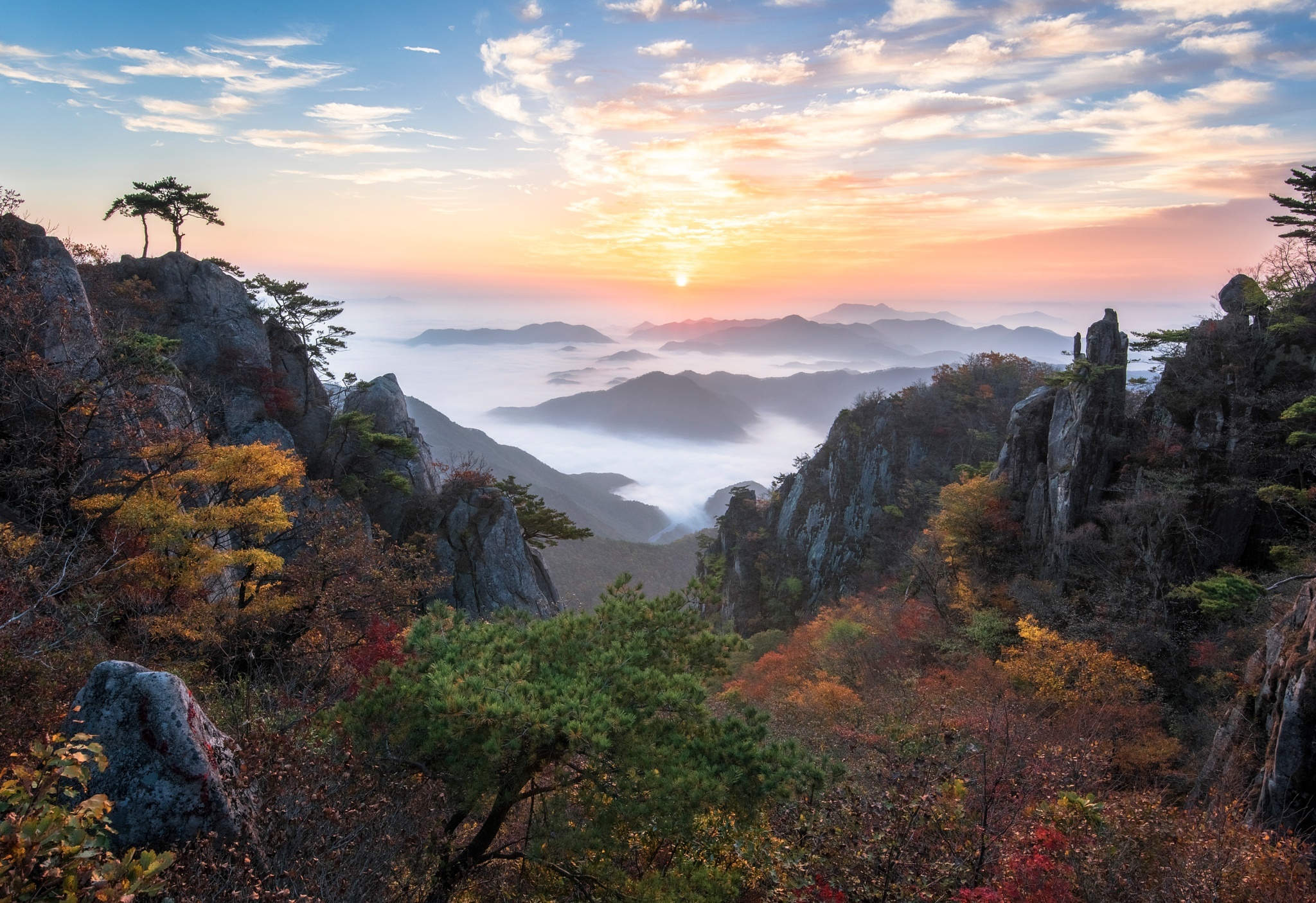 Free download wallpaper Landscape, Sunset, Horizon, Fog, Fall, Earth, Valley, Korea, Daedunsan on your PC desktop