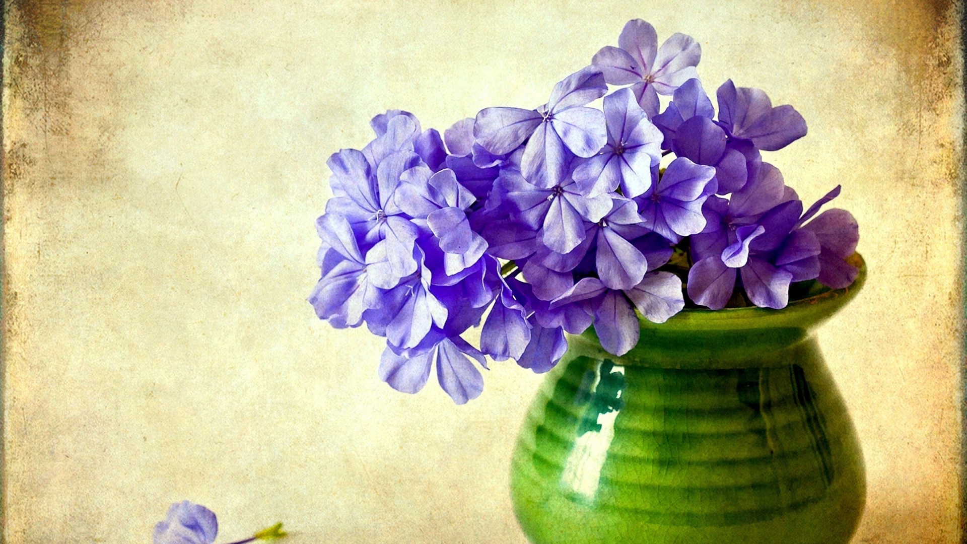 1499843 завантажити картинку ваза, створено людиною, квітка, флокси, фіолетова квітка, вінтаж - шпалери і заставки безкоштовно
