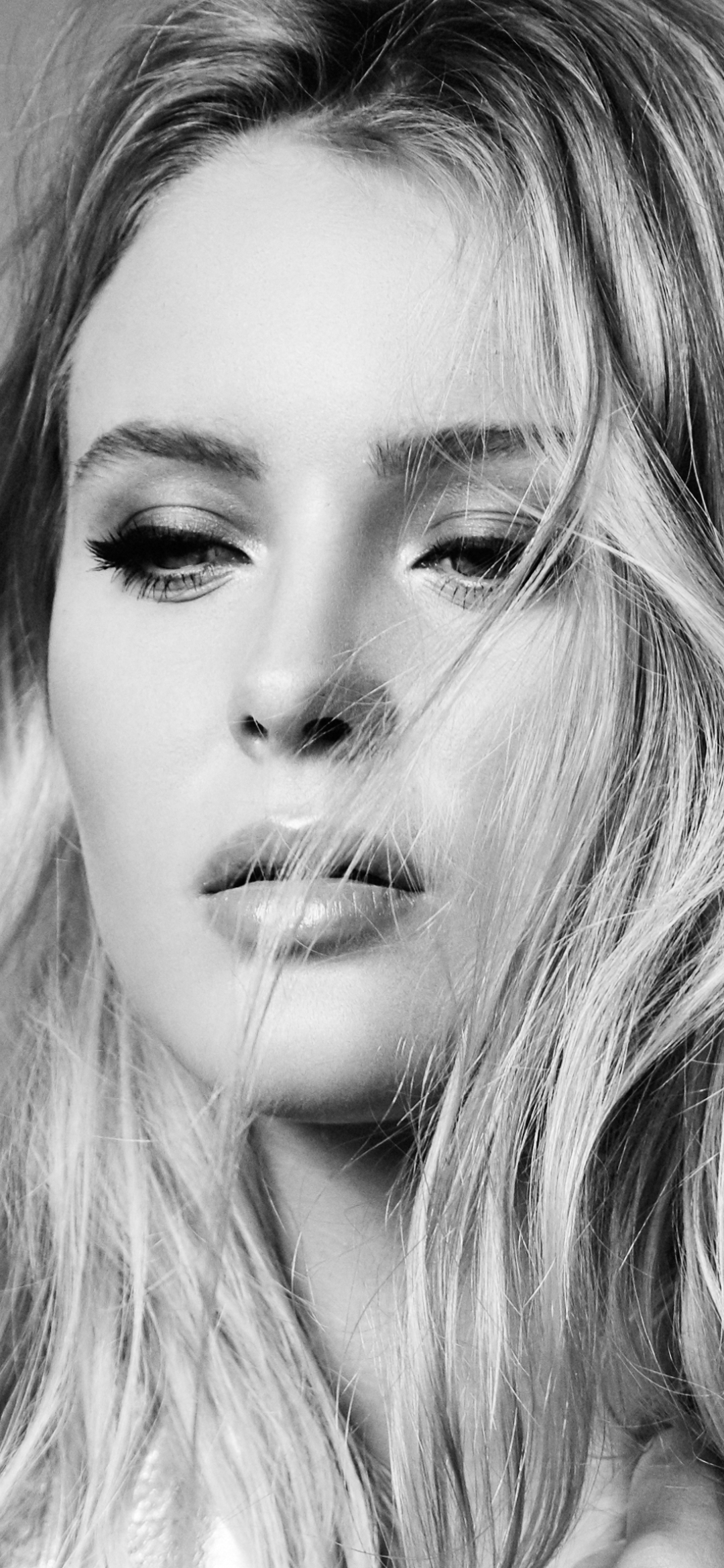 Descarga gratuita de fondo de pantalla para móvil de Música, Monocromo, Cantante, Sueco, Zara Larsson.