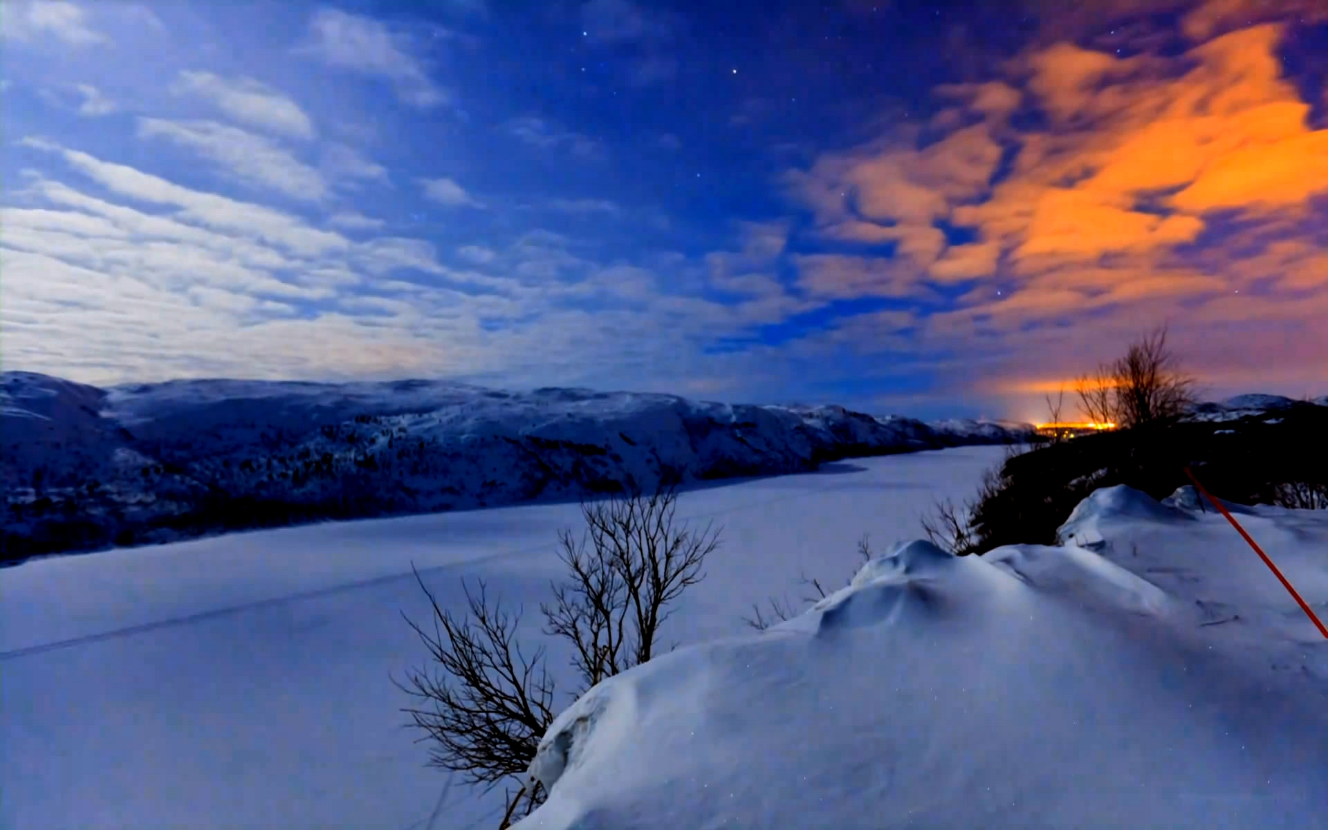 Скачать картинку Зима, Закат, Снег, Земля/природа в телефон бесплатно.