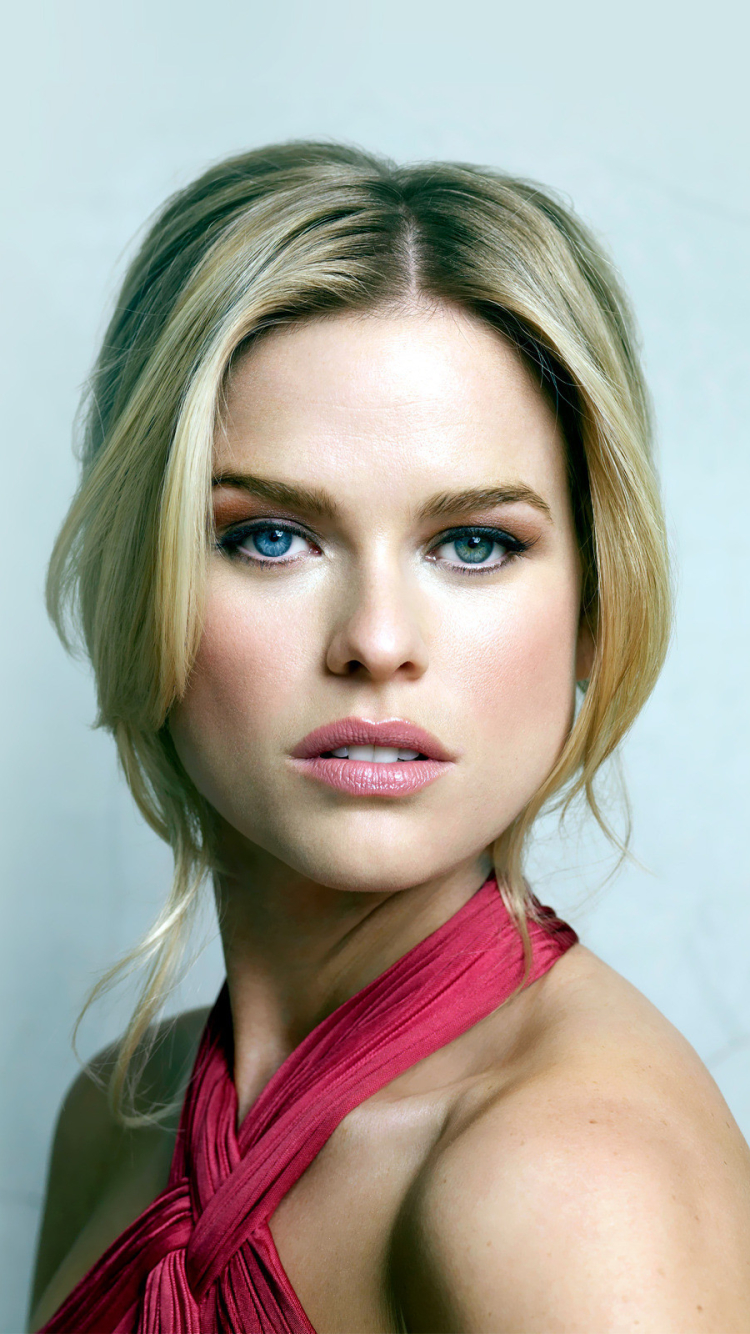 Download mobile wallpaper Blonde, English, Face, Blue Eyes, Celebrity, Actress, Alice Eve for free.