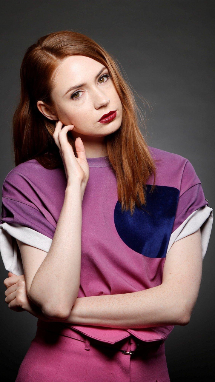 Download mobile wallpaper Redhead, Celebrity, Actress, Lipstick, Karen Gillan for free.