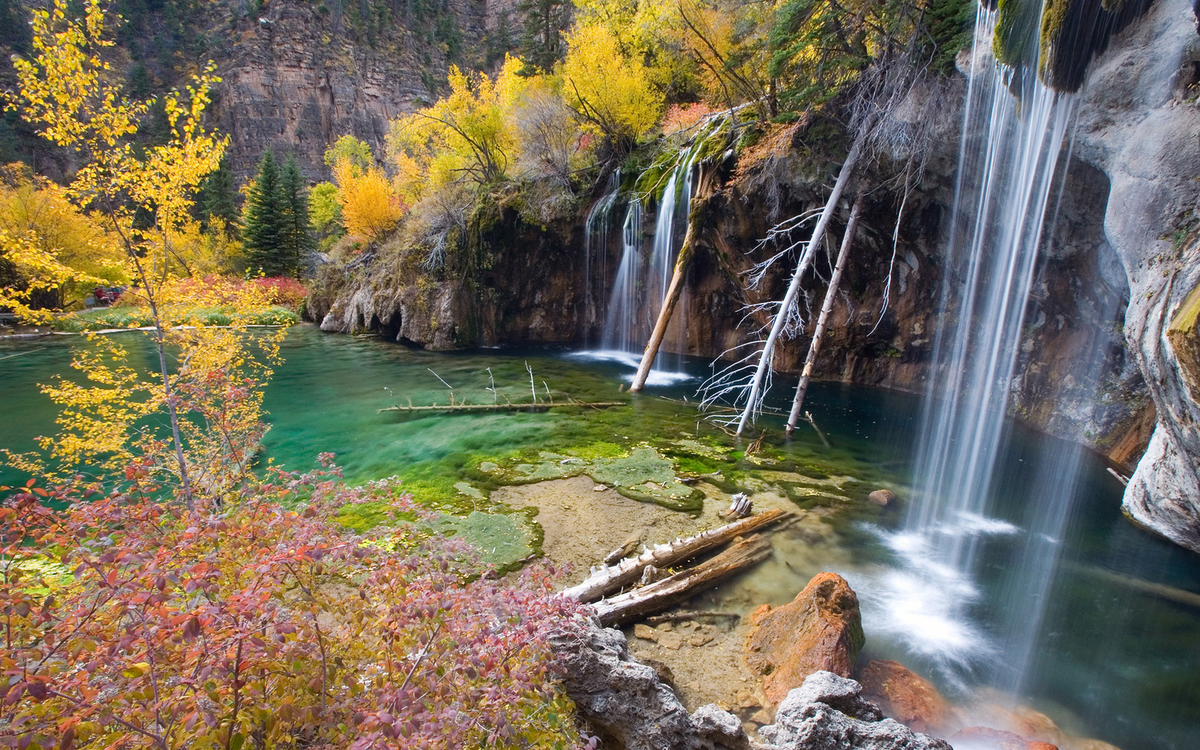 Laden Sie das Landschaft, Flüsse, Herbst, Wasserfälle-Bild kostenlos auf Ihren PC-Desktop herunter