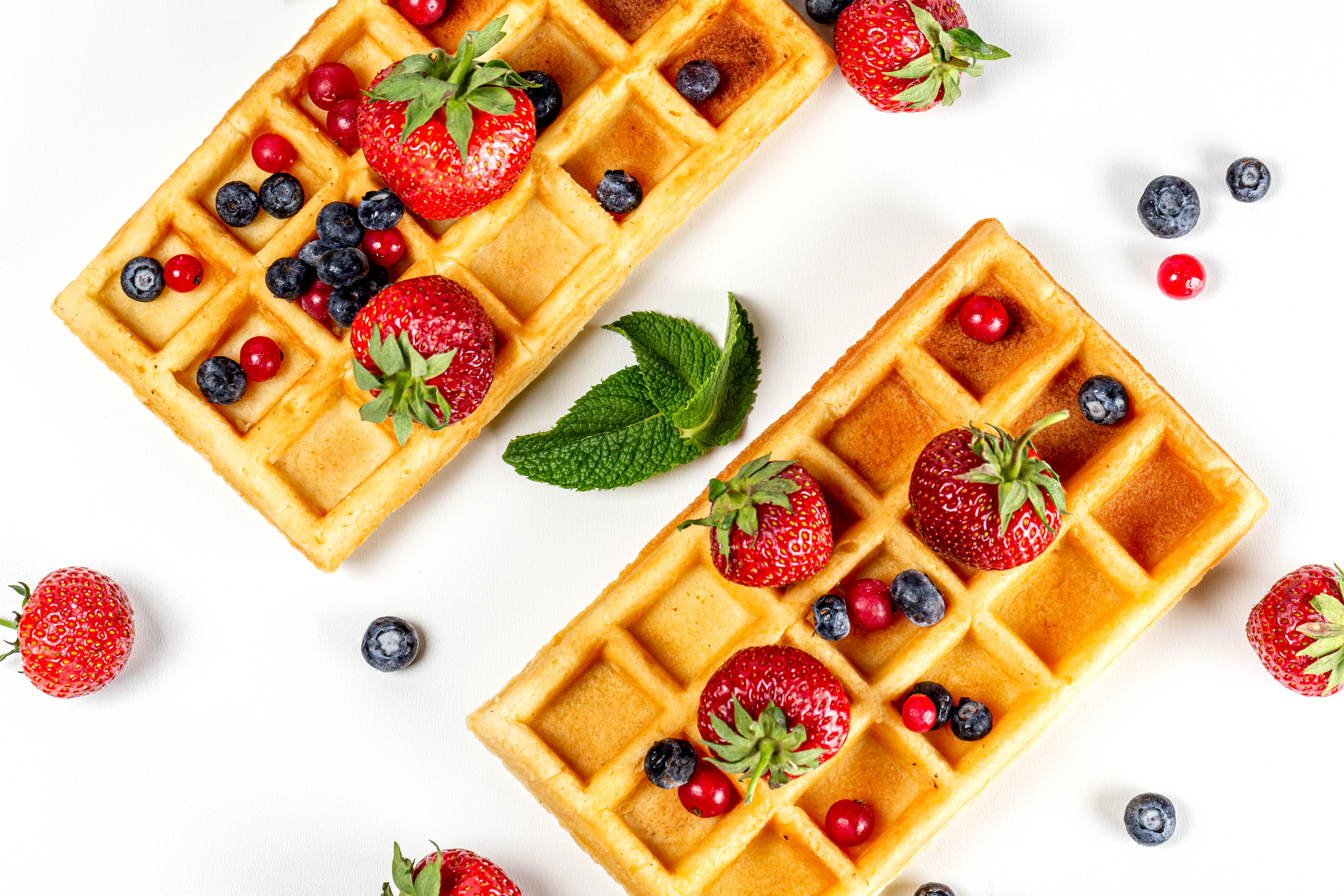 Free download wallpaper Food, Strawberry, Blueberry, Berry, Fruit, Waffle, Breakfast on your PC desktop