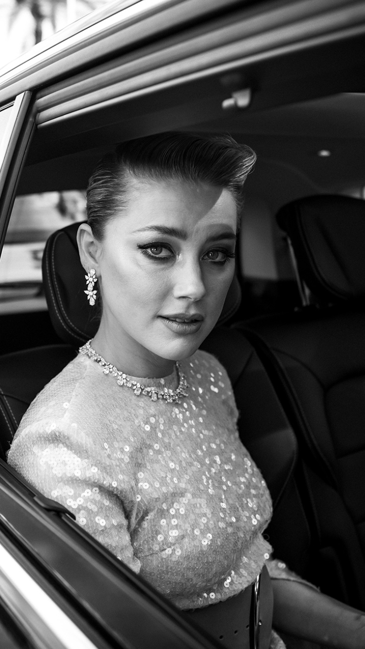 Download mobile wallpaper American, Celebrity, Black & White, Actress, Amber Heard for free.